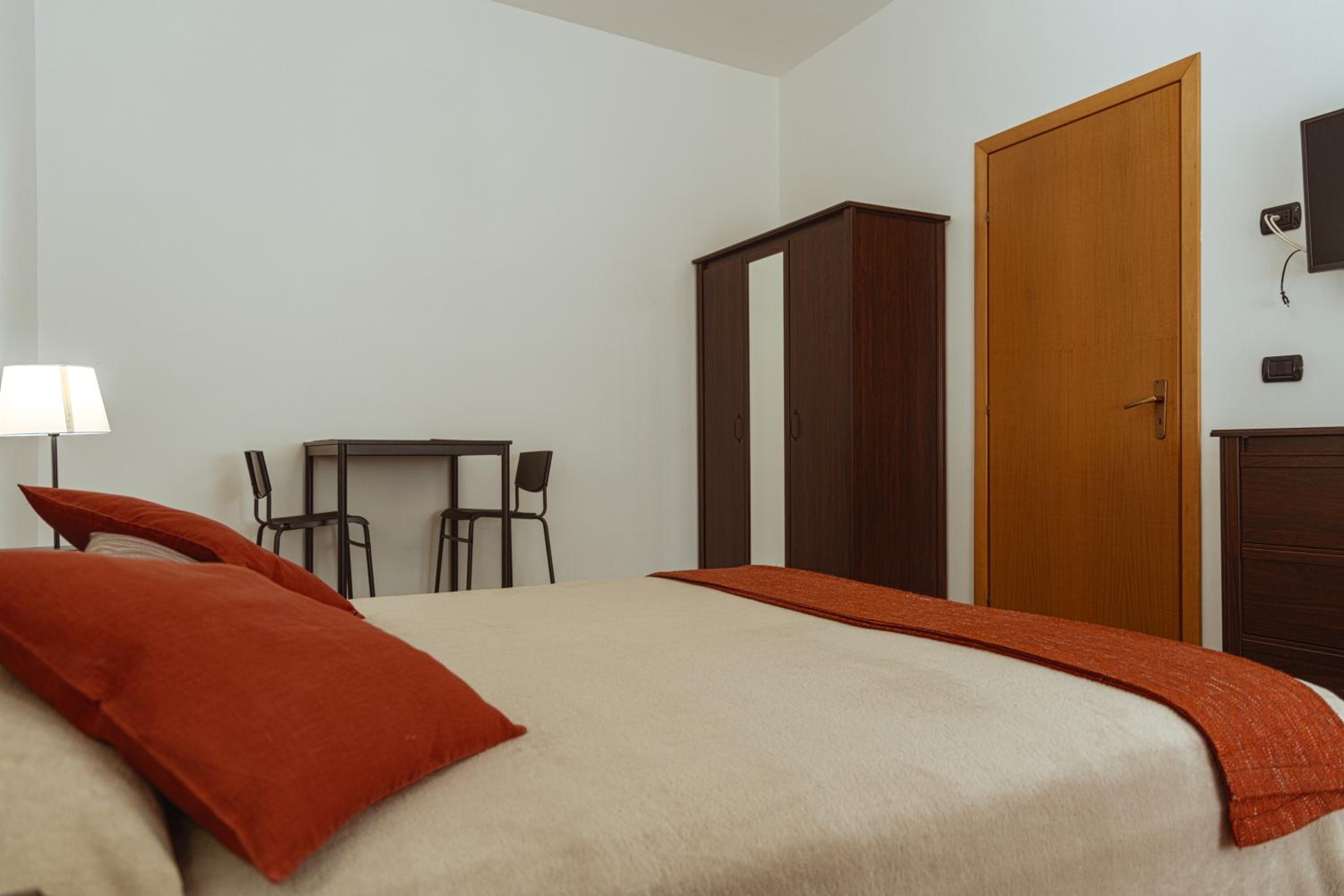 La Venere en Taormina — hotel room