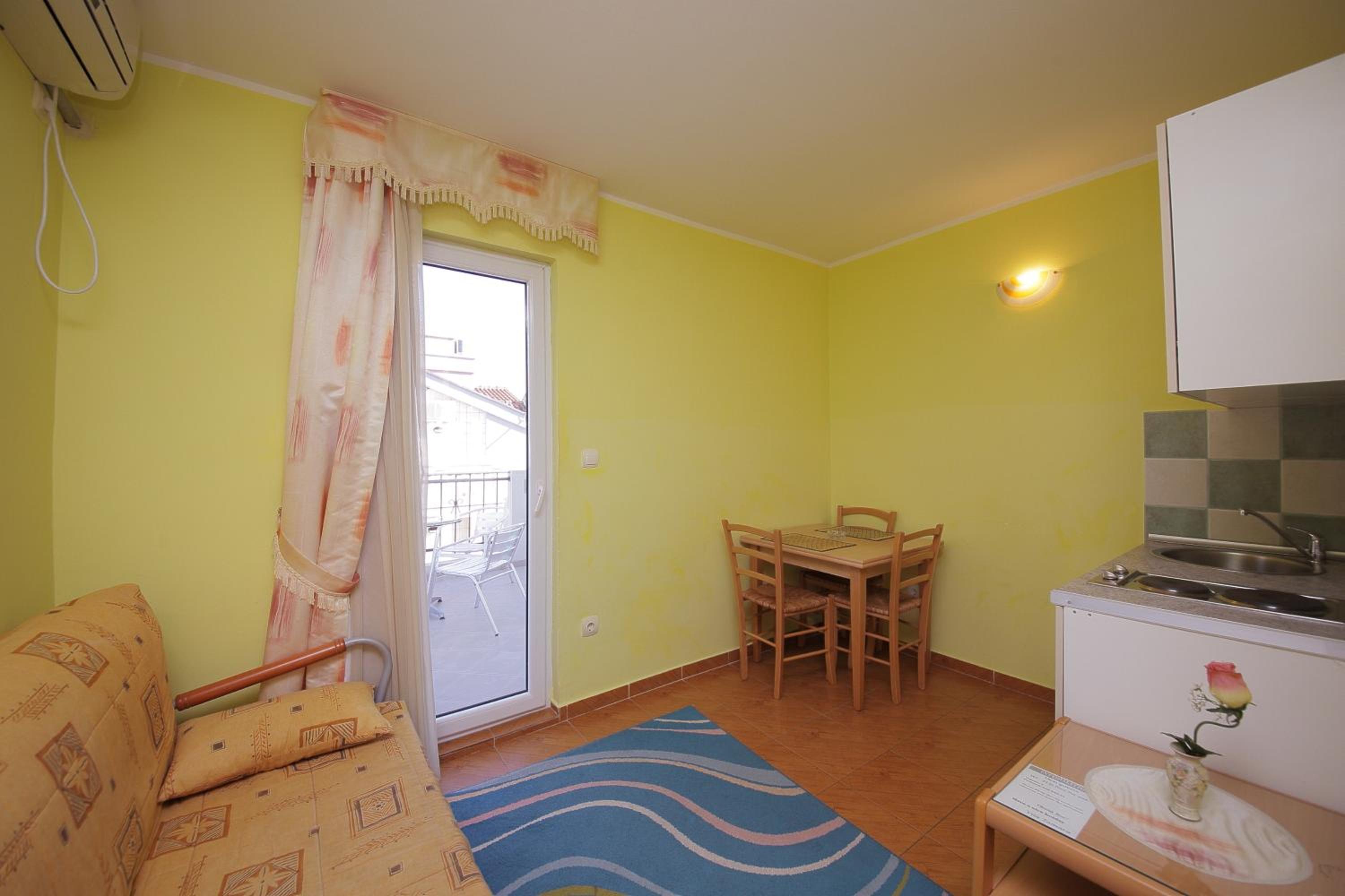 Photo 76