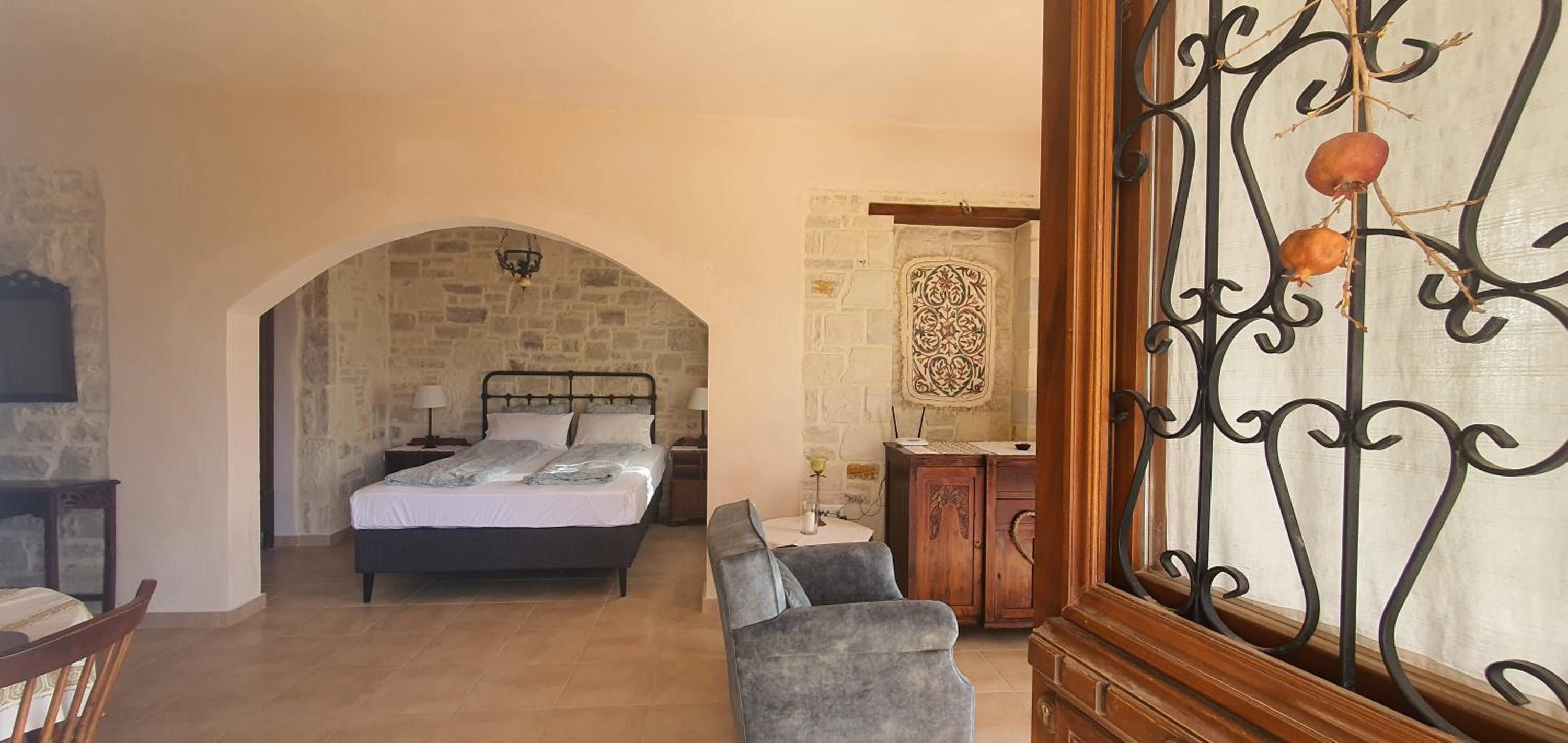 Aelia Apartment III