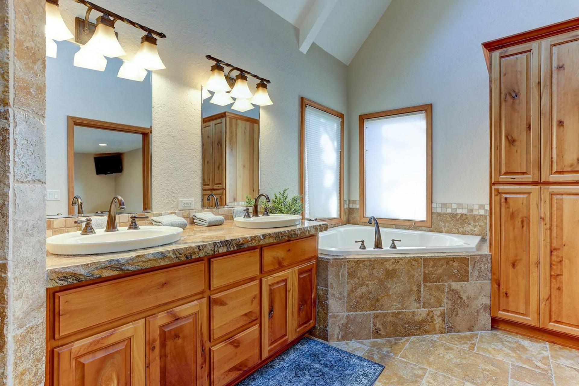 Redmond River Retreat