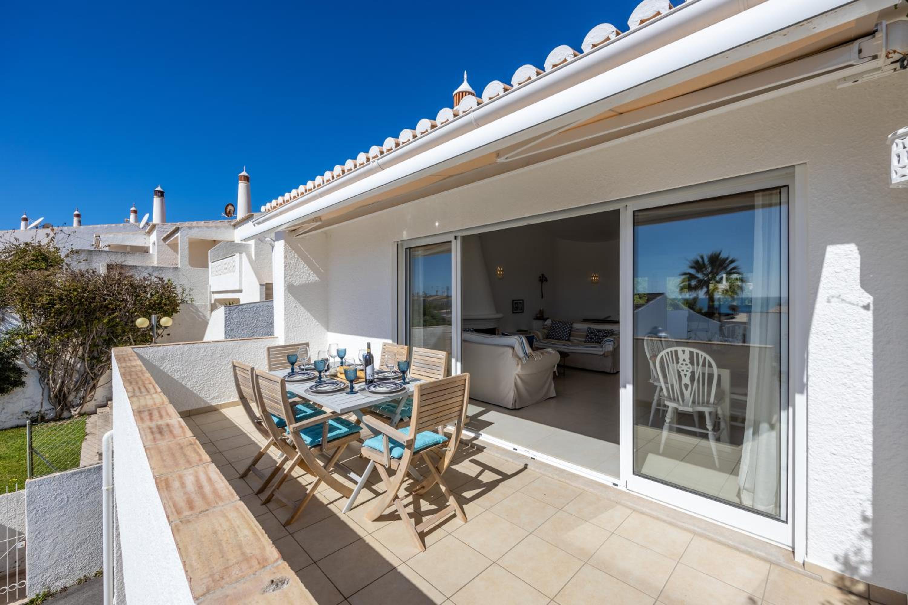 CoolHouses Algarve Luz, 3 Bed townhouse, lovely sea views, village centre, Casa Limoeiro 54LBC view 5