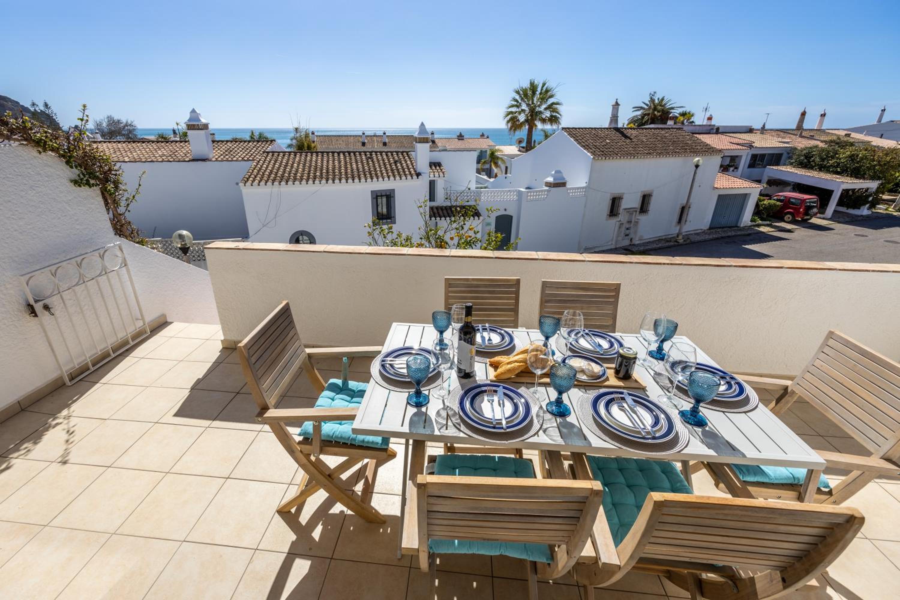 CoolHouses Algarve Luz, 3 Bed townhouse, lovely sea views, village centre, Casa Limoeiro 54LBC view 2