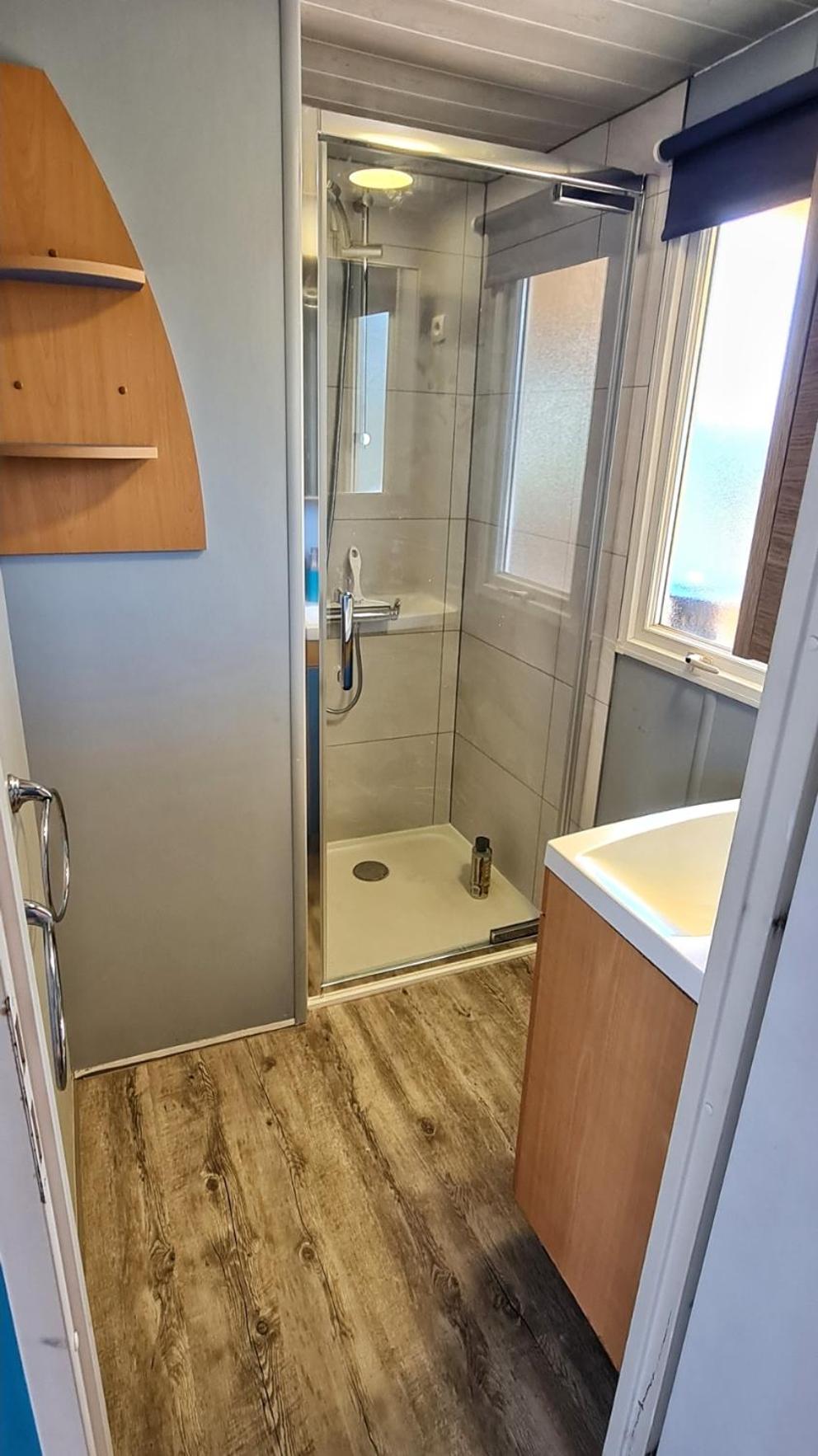 Mobil home 6 personnes camping 4* Les Pins Maritimes, photo 17