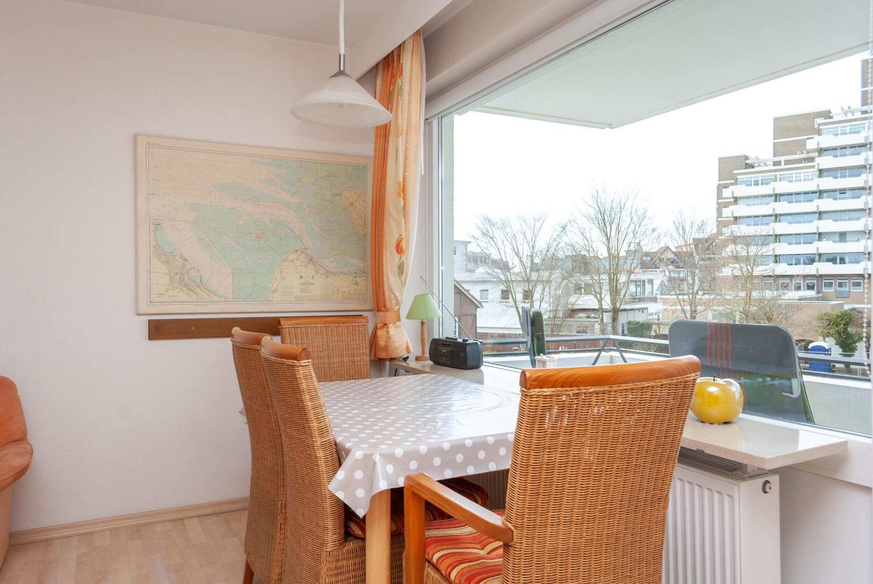 Hanseatic 202