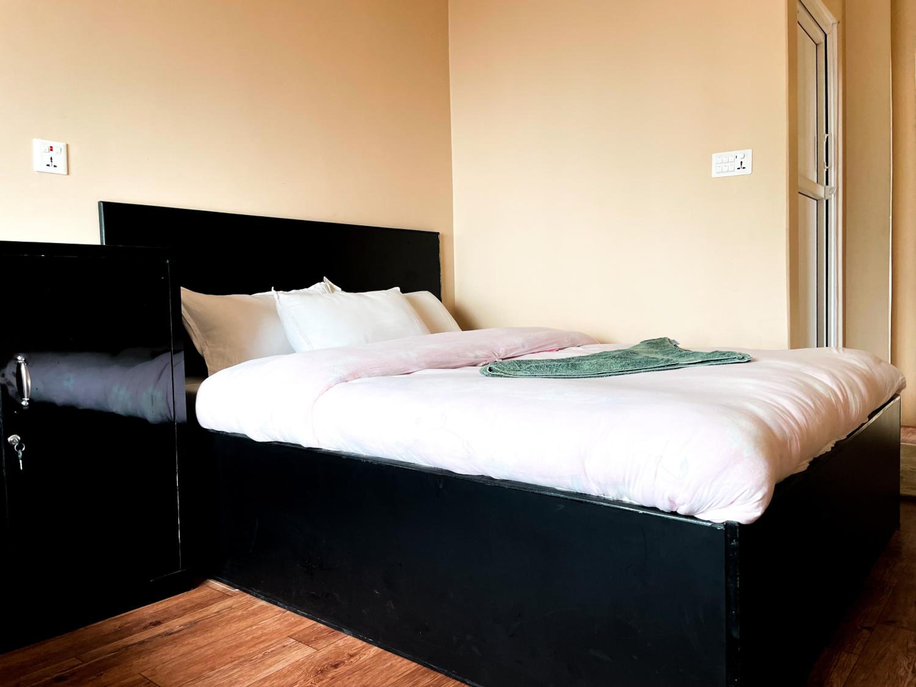 Yuriko Guest House view 3