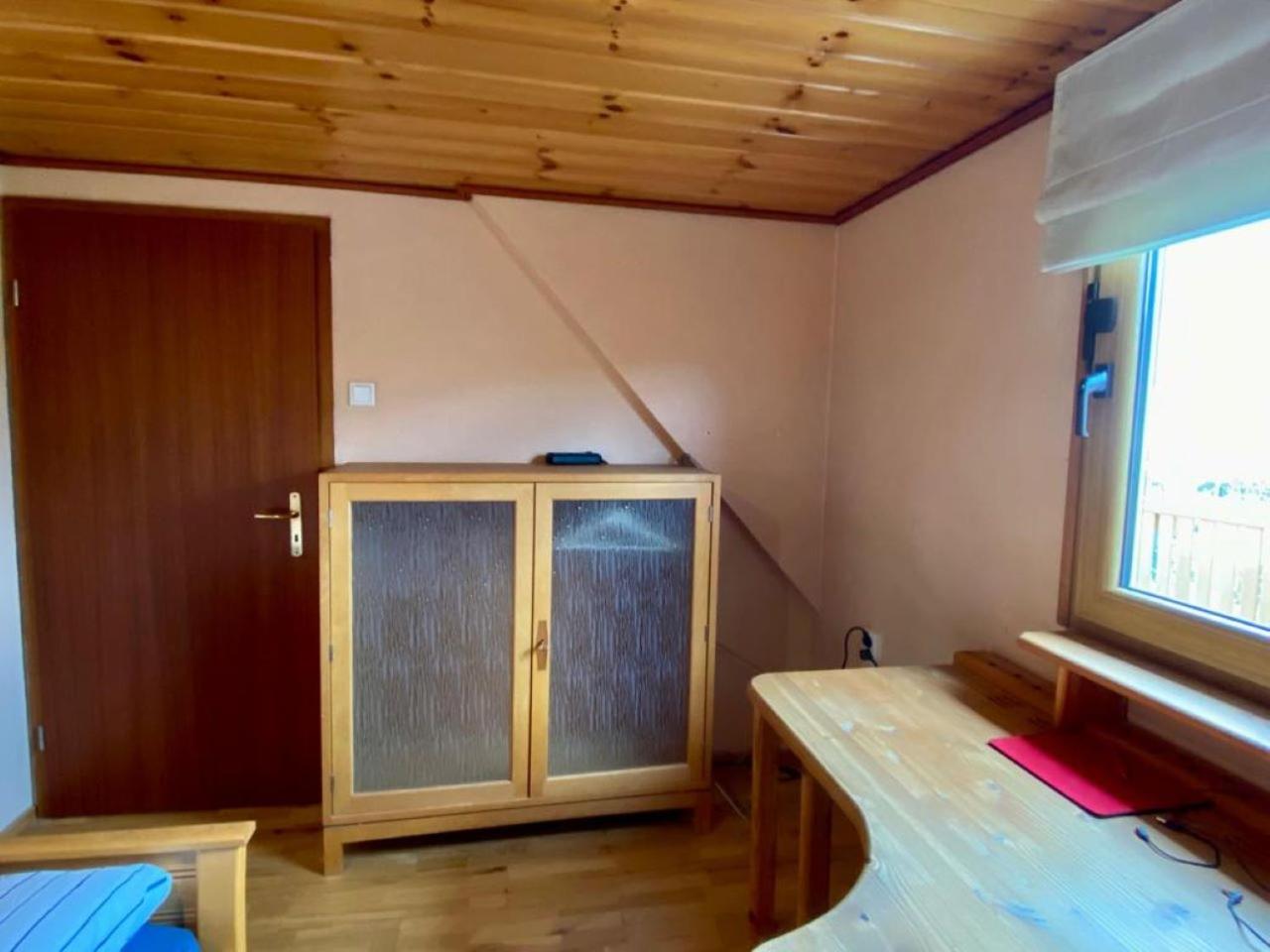Cozy villa with garden, balcony and parking area in Düsseldorf