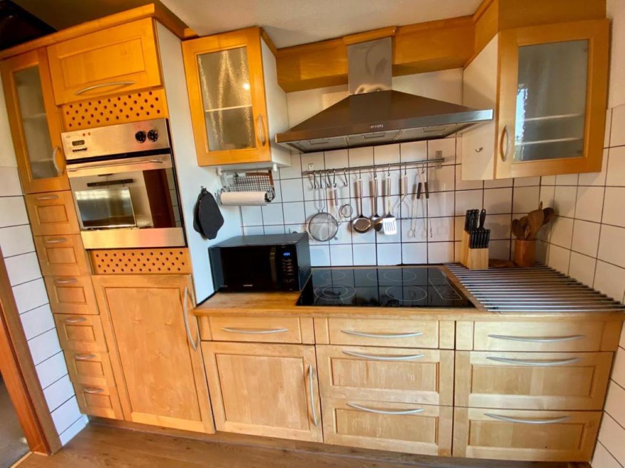 Cozy villa with garden, balcony and parking area in Düsseldorf
