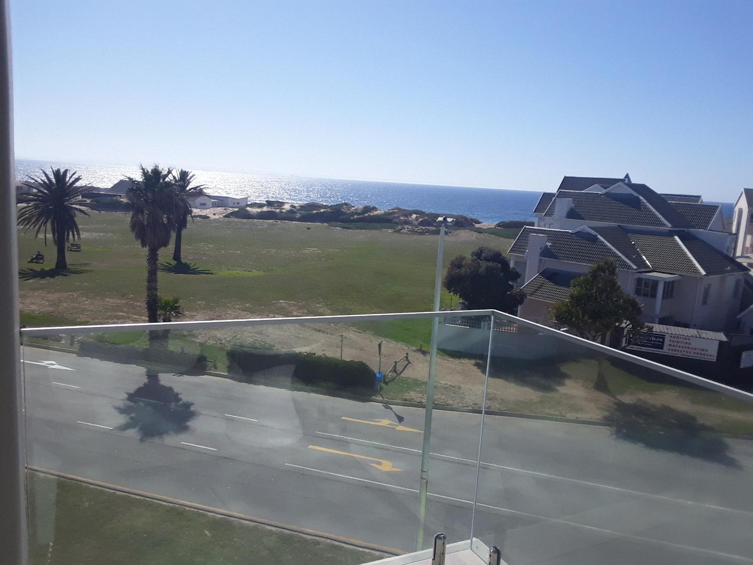 Summerstrand, 9th Avenue, Unit 303 Cascades view 2