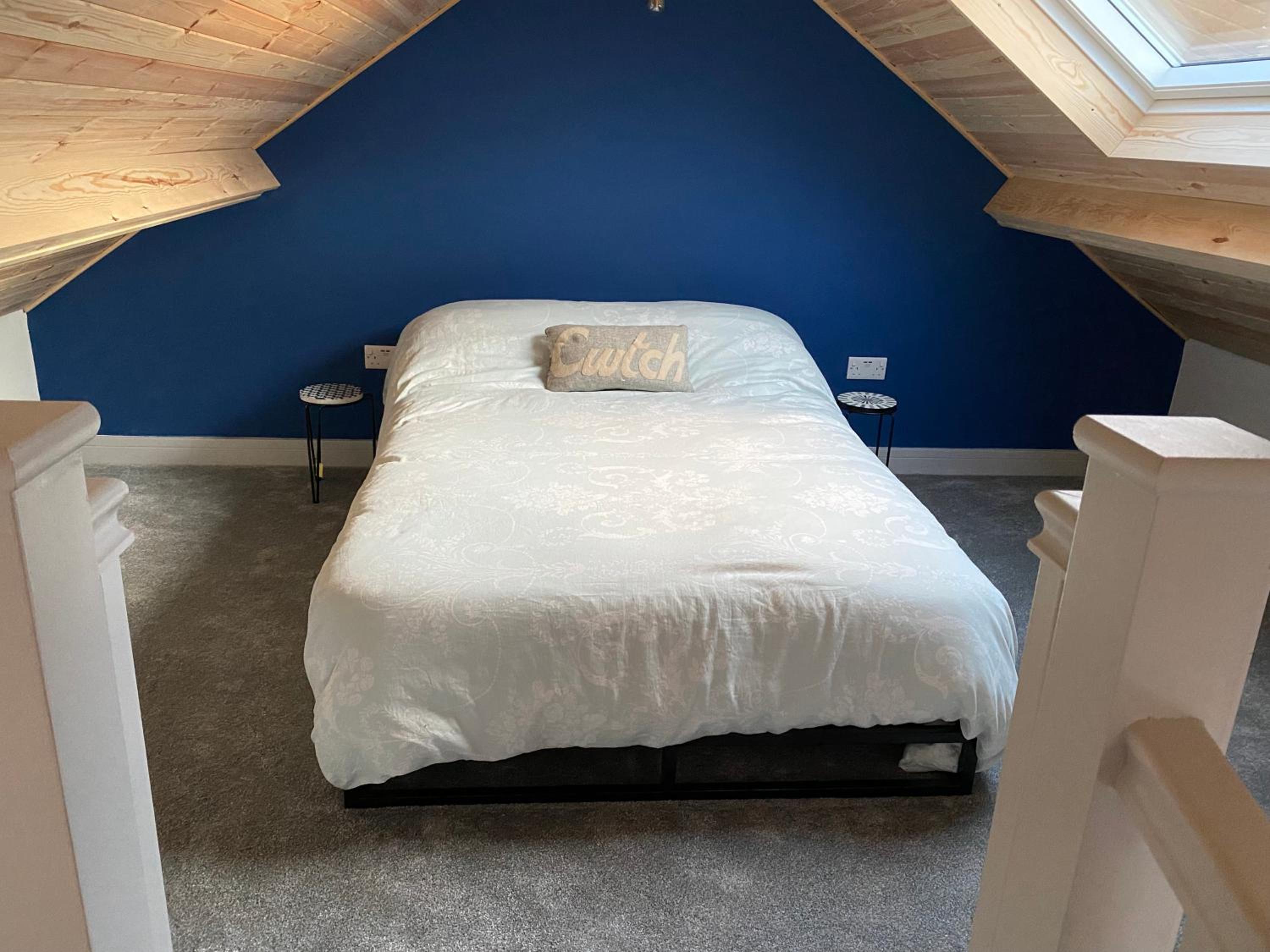 Stonecroft Cwtch