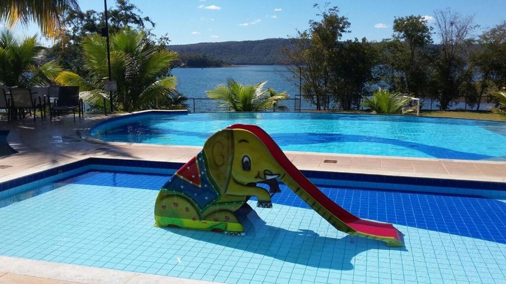 Belo Apartamento no ALDEIA DO LAGO em Caldas Novas
