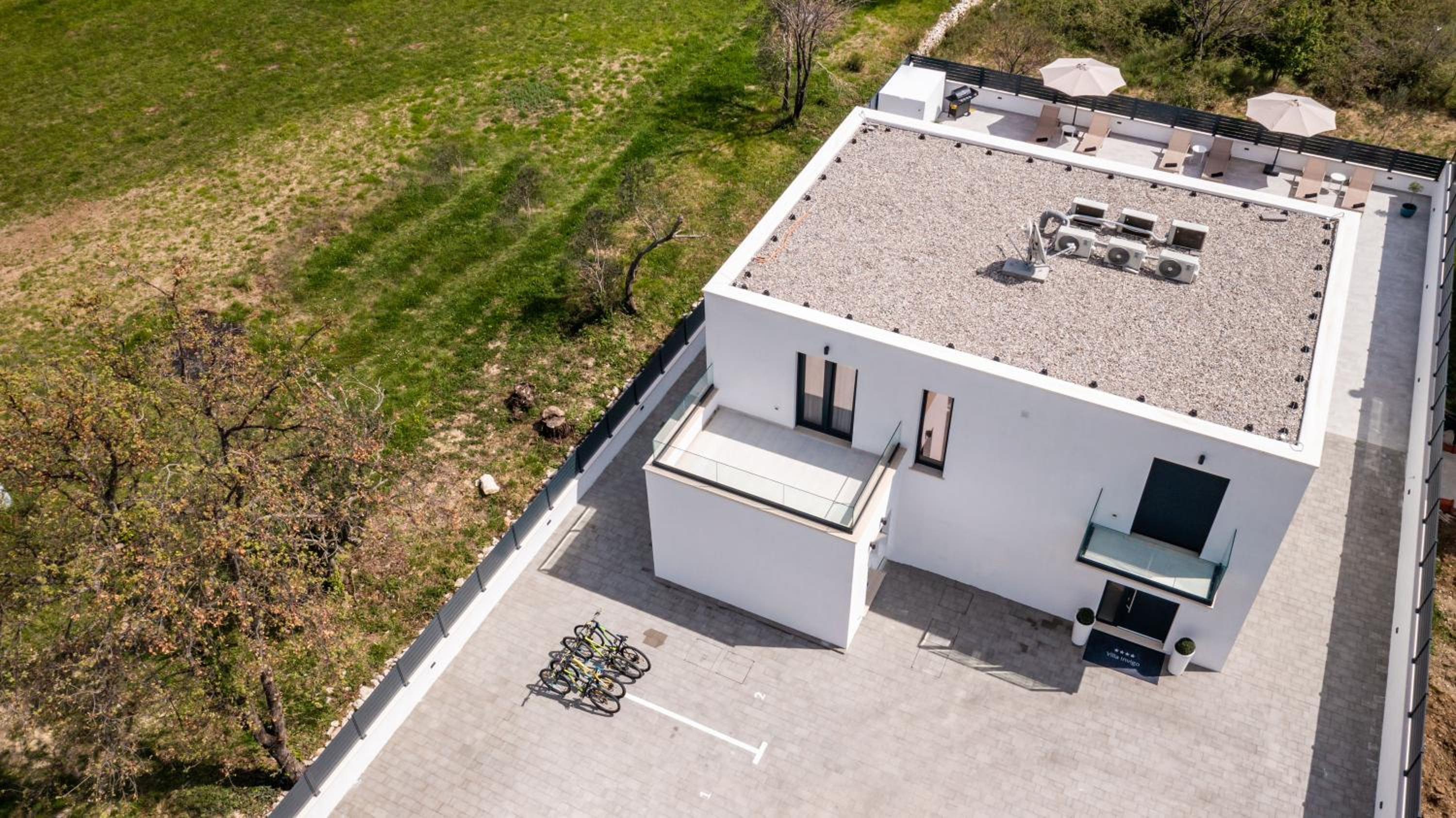 Villa Invigo - Brand New Private Pool Villa photo 2