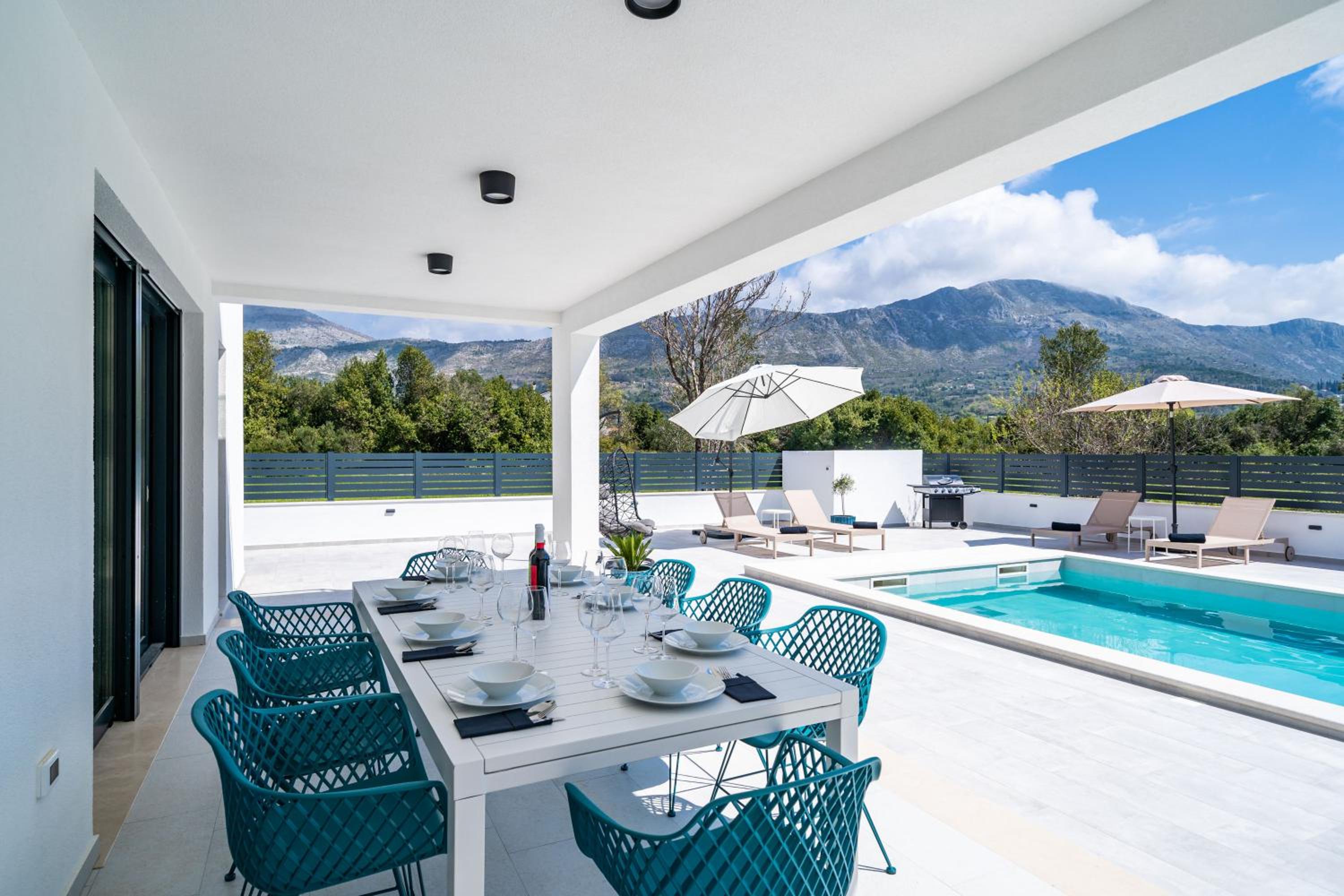 Villa Invigo - Brand New Private Pool Villa