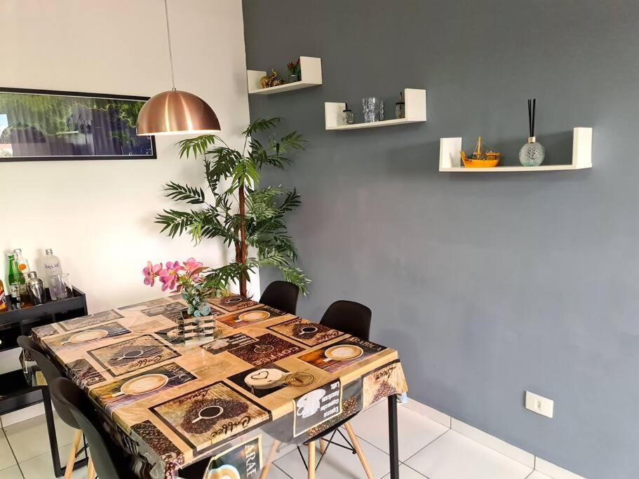 Apartamento Novo Ubatuba com varanda Gourmet - próximo Praia do Tenório e Praia Grande