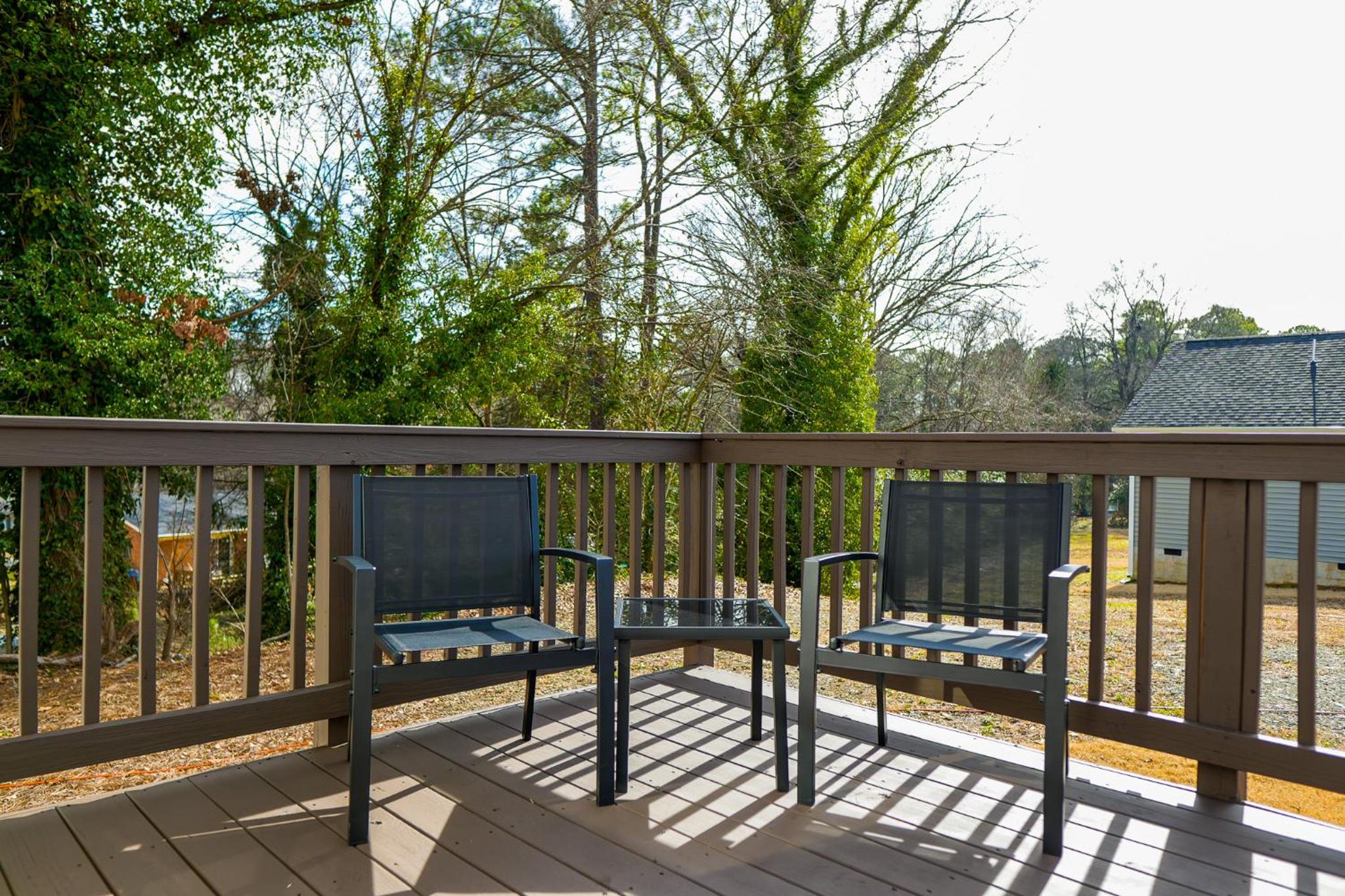 Sleeps 7 - Bull City - The Speakeasy Hideout view 5