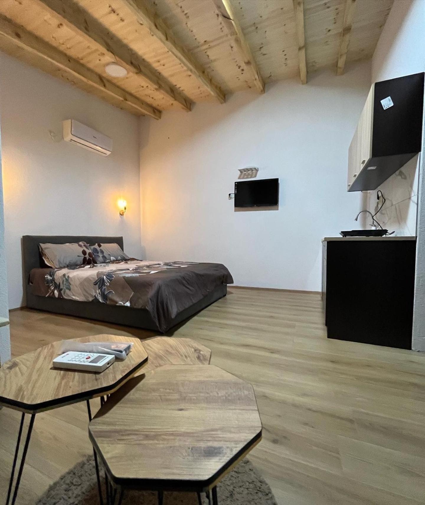 Photo 46