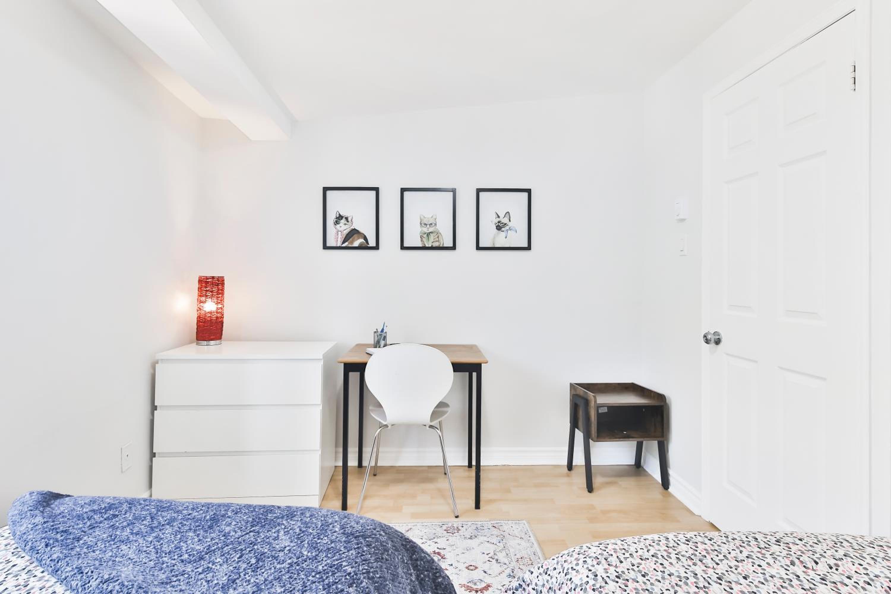 250 METERS to METRO BERRI UQAM - Spacious fully equipped APARTMENTS - 1 FREE PARKING per unit - in-unit Washer & Dryer - fully stocked KITCHEN - WORKSPACE 