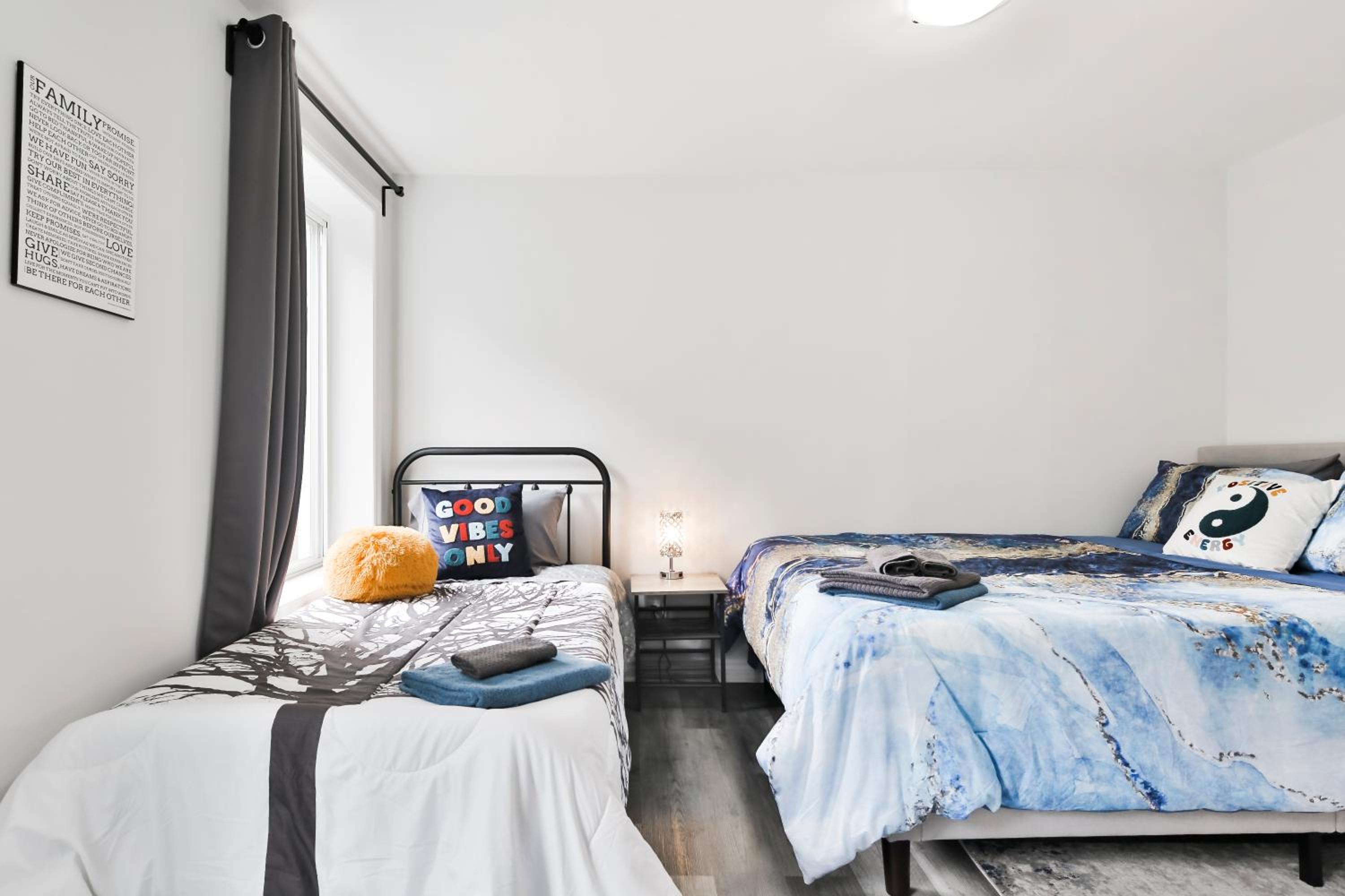 250 METERS to METRO BERRI UQAM - Spacious fully equipped APARTMENTS - 1 FREE PARKING per unit - in-unit Washer & Dryer - fully stocked KITCHEN - WORKSPACE 