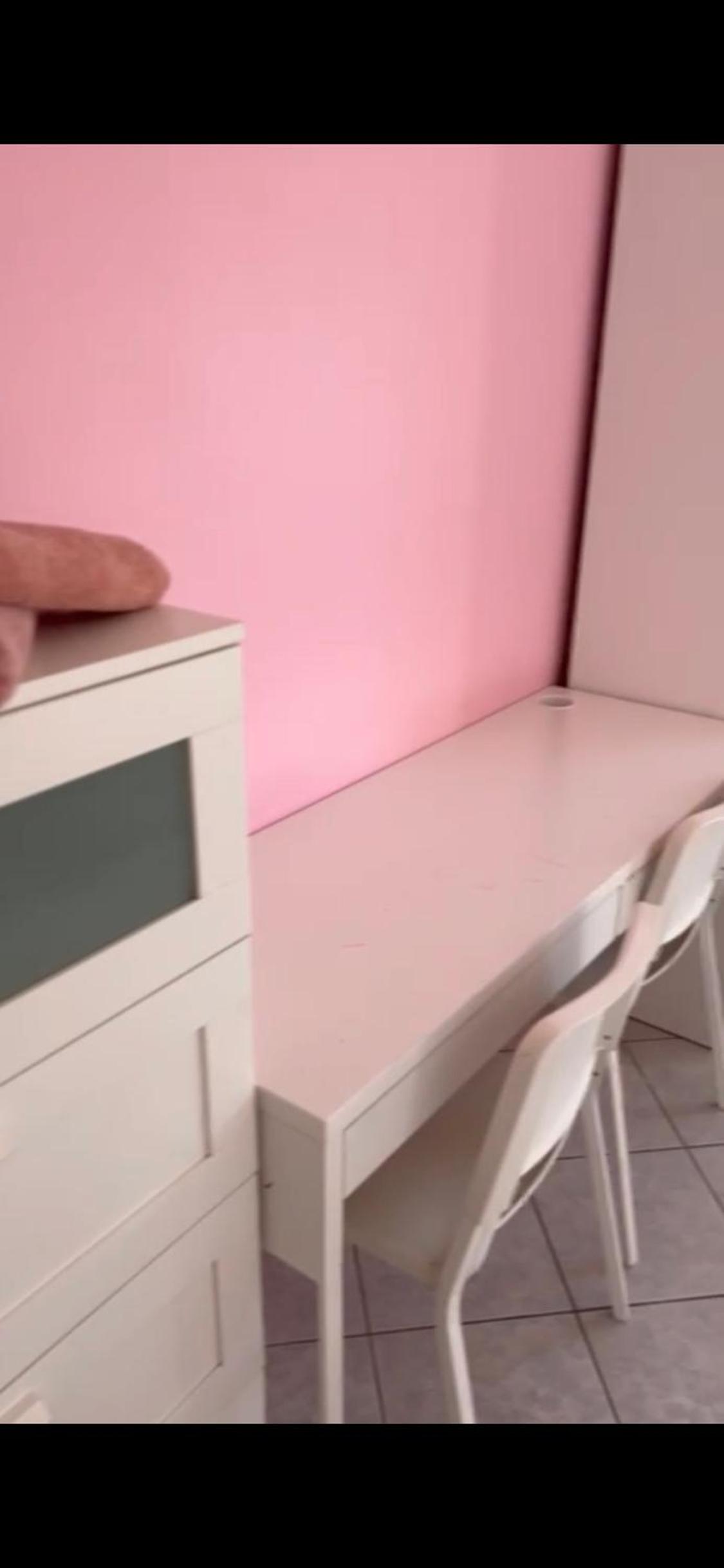 Large Room in Schuttrange Free Parking 10mins to Airport Excellent Customer Services