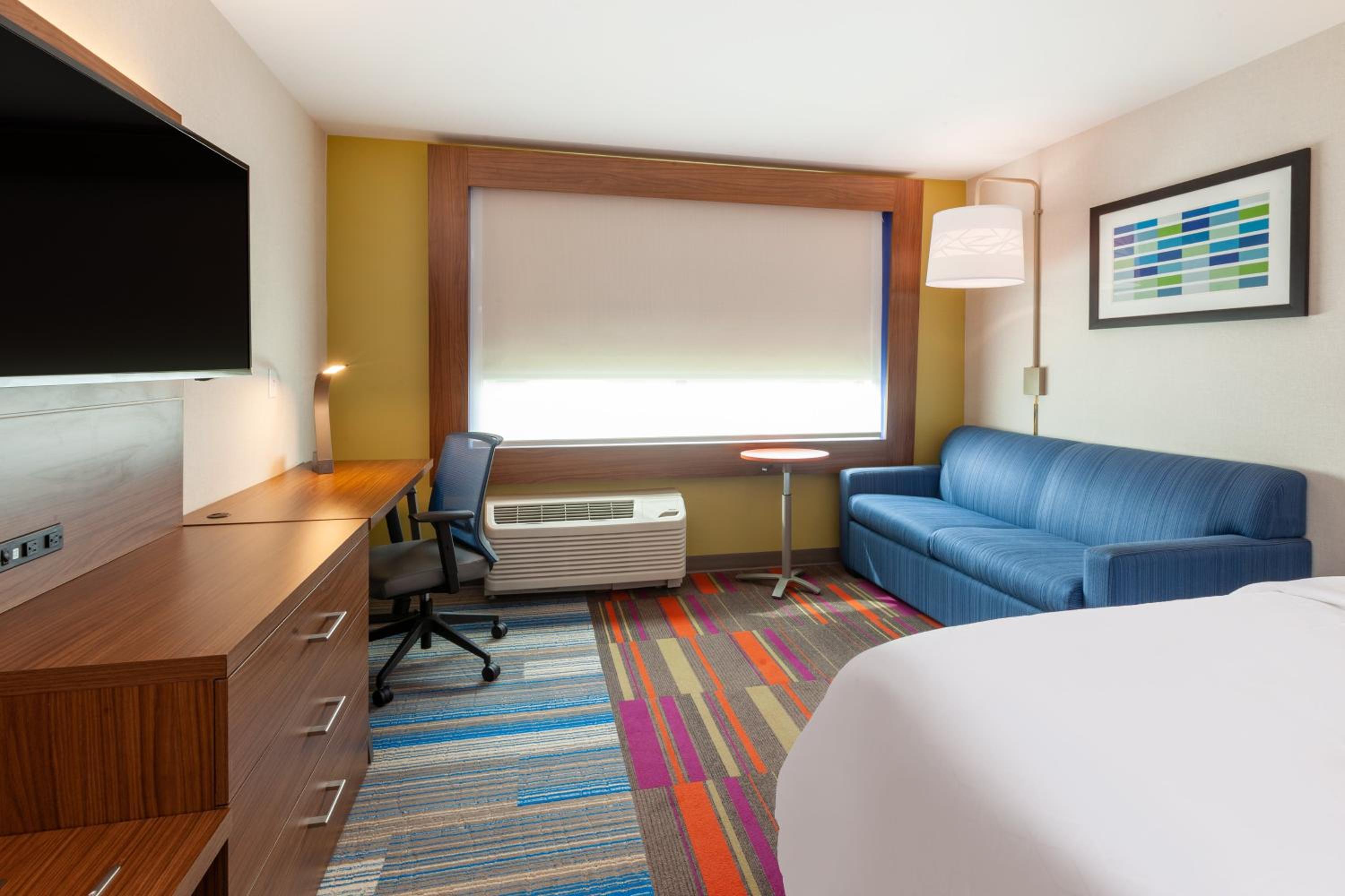 Brunswick Vacations - Holiday Inn Express  Suites Brunswick-Harpers Ferry Area, an IHG Hotel - Property Image 6