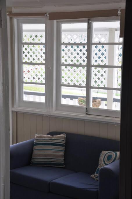 Quaint & Cosy 1 Bedroom Apartment in Queenslander.