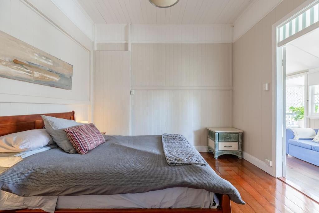 Quaint & Cosy 1 Bedroom Apartment in Queenslander.