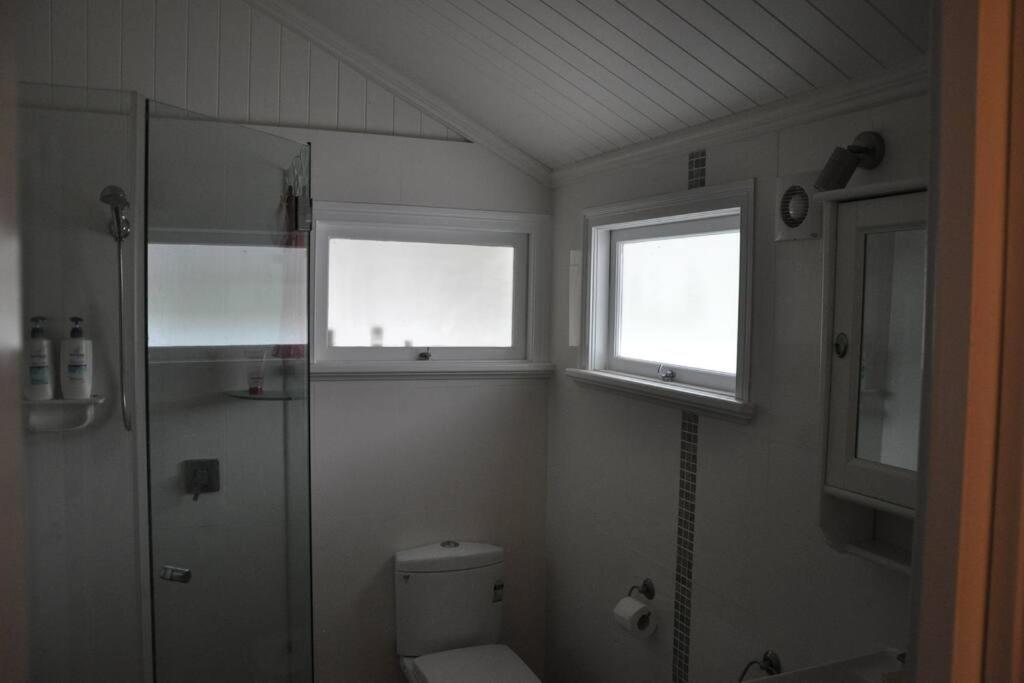 Quaint & Cosy 1 Bedroom Apartment in Queenslander.