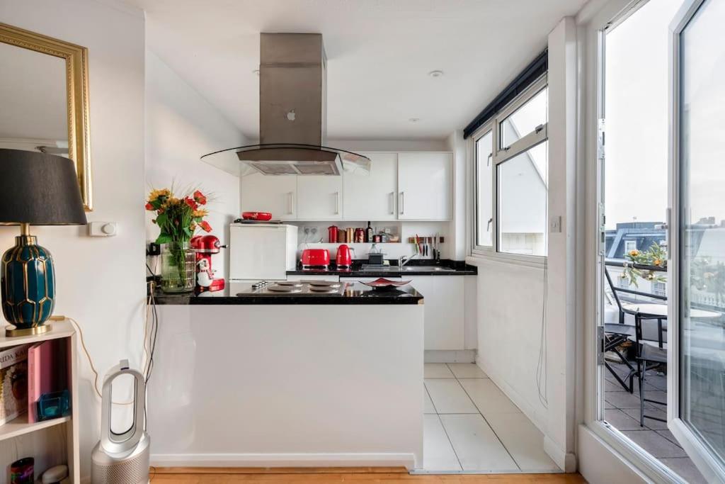 Hyde Park Rooftop Apartment