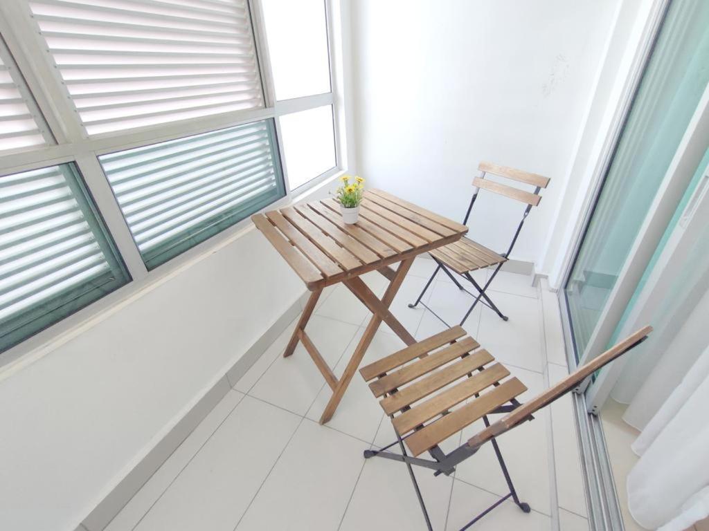Midori Green Austin Height Ikea Toppen