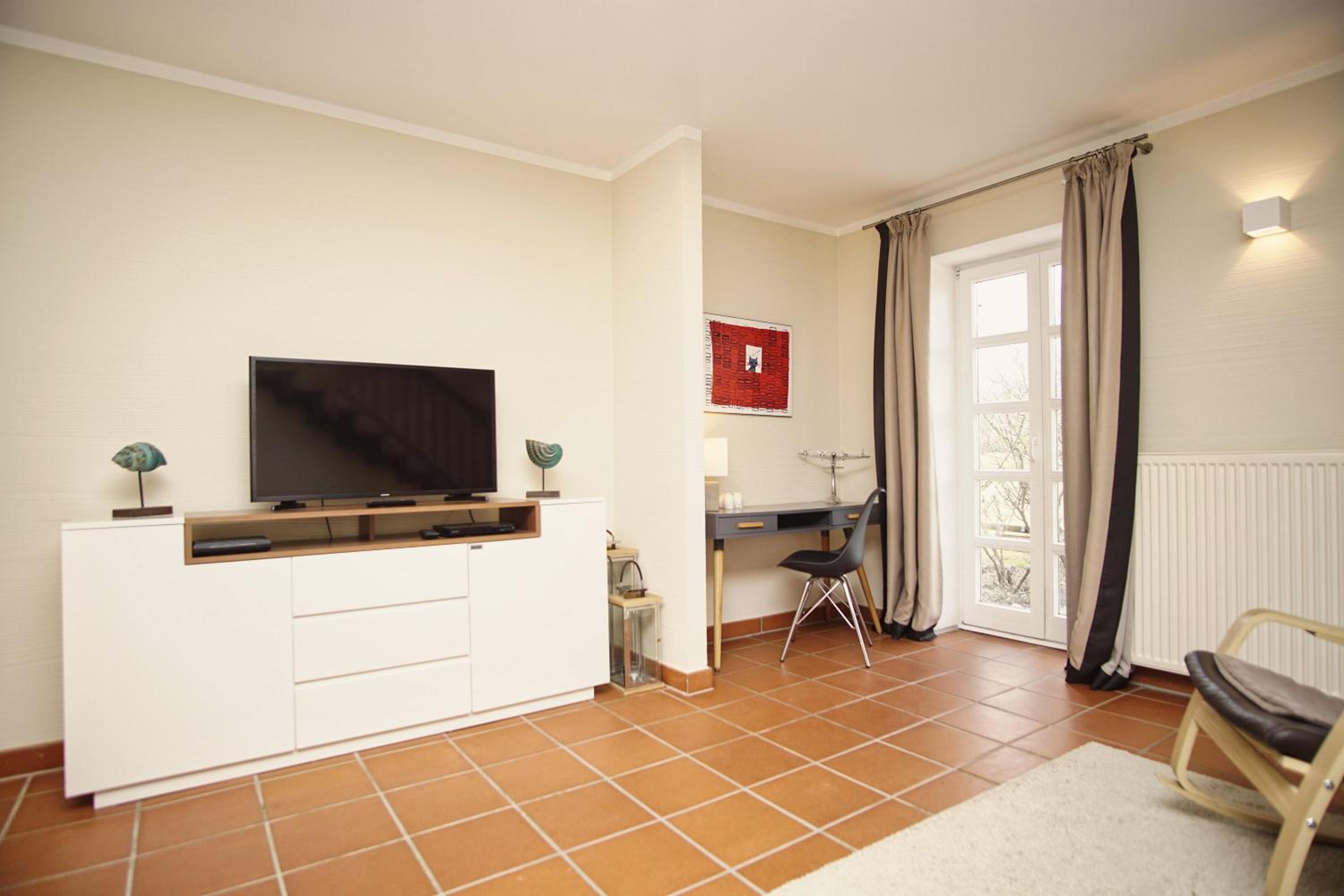 strandnahe Ferienwohnung mit eigener Terrasse - Feriendorf Bakenberg FeWo D06