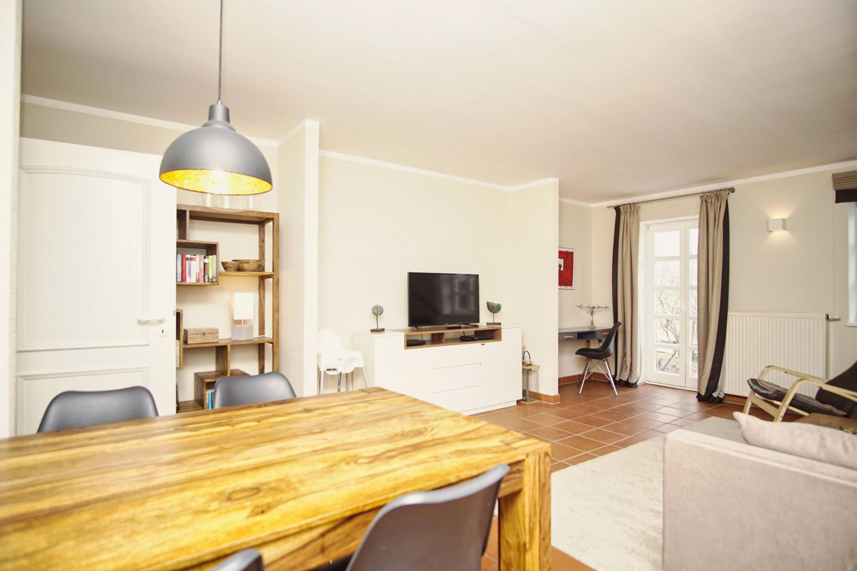 strandnahe Ferienwohnung mit eigener Terrasse - Feriendorf Bakenberg FeWo D06
