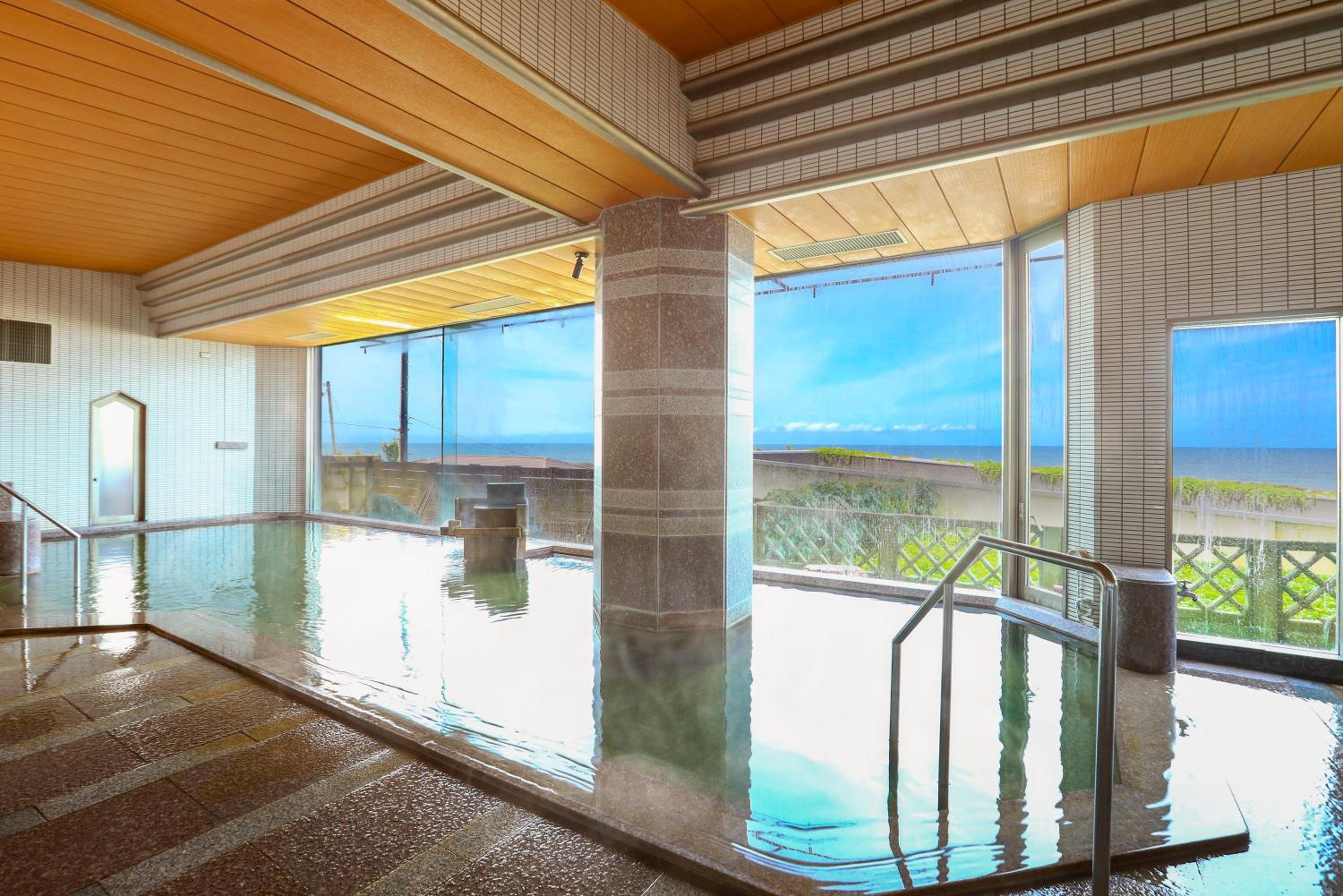 Ooedo Onsen Monogatari Premium Shiomiso view 2