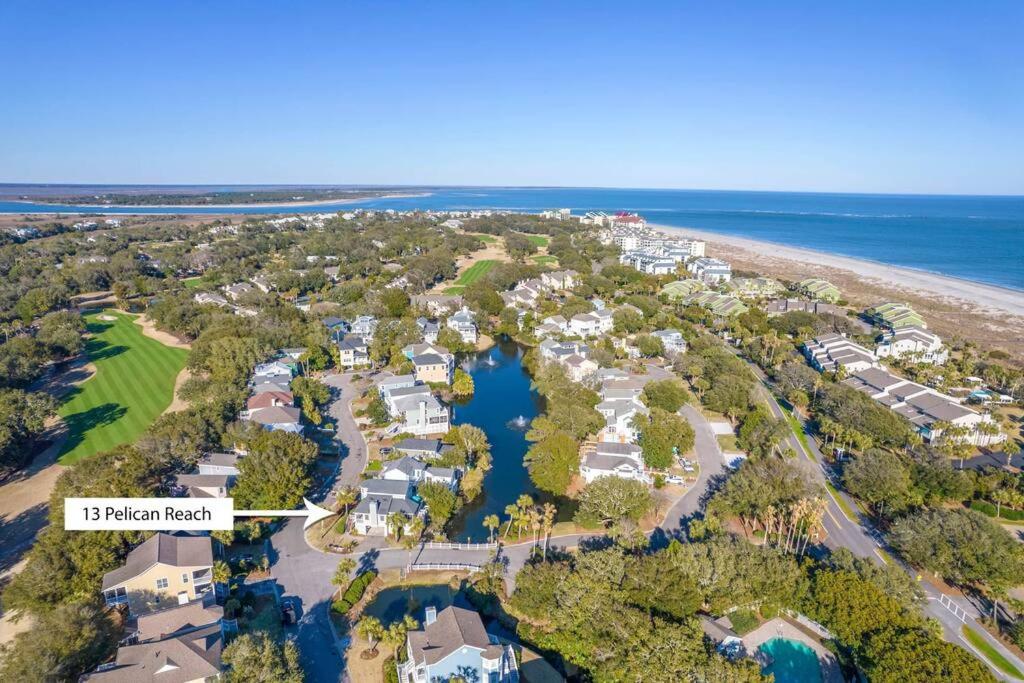 Pelican Bay 13 - Cozy Beachside Retreat! - Beach Access! view 2