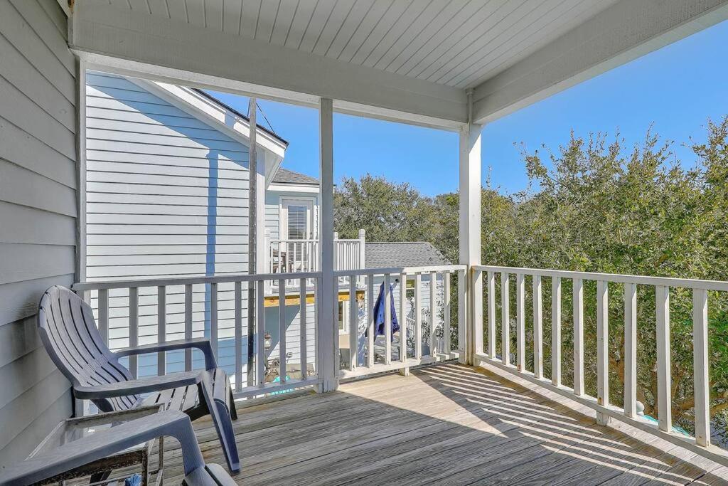 Pelican Bay 13 - Cozy Beachside Retreat! - Beach Access! view 4