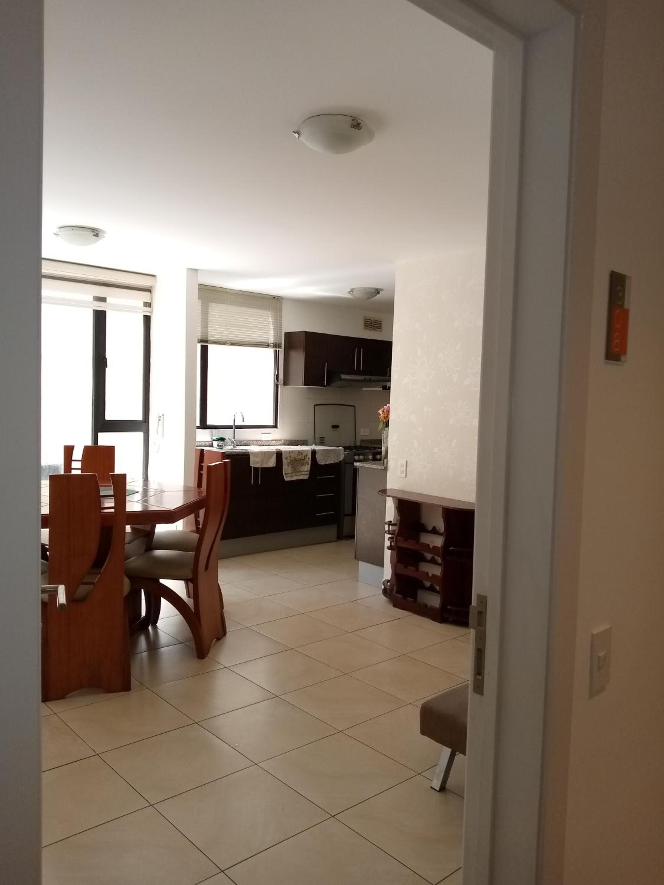 Excepcional apartamento cerca de todo