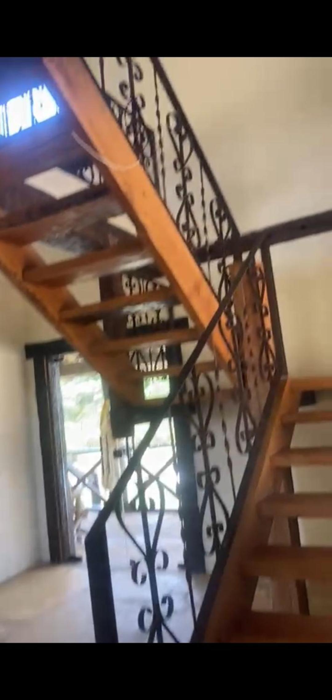 MANSÃO RÚSTICA