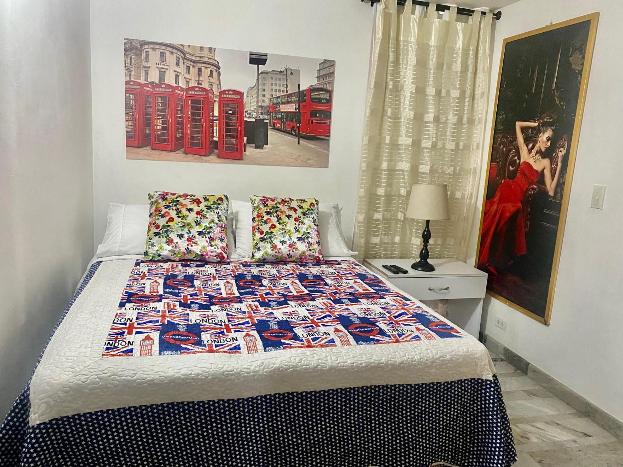 Apartamento de 4 Habitaciones Éxito de Laureles