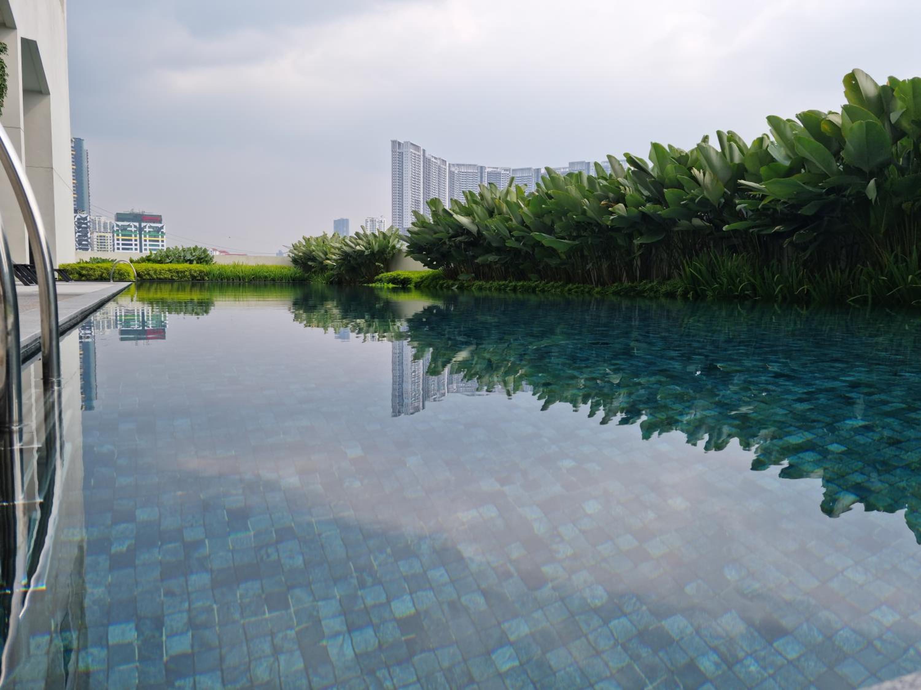 Una Residence by Maya