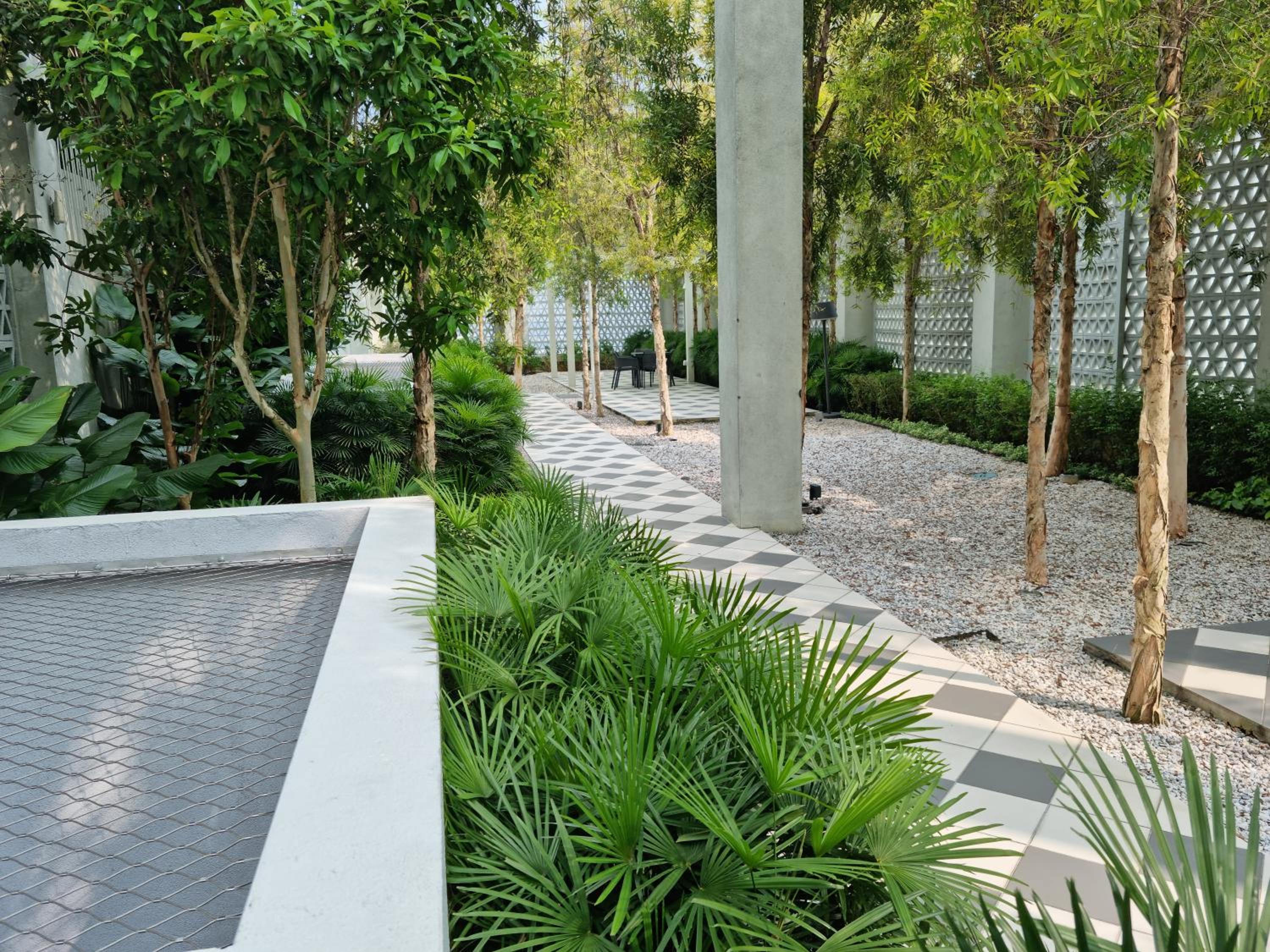 Una Residence by Maya