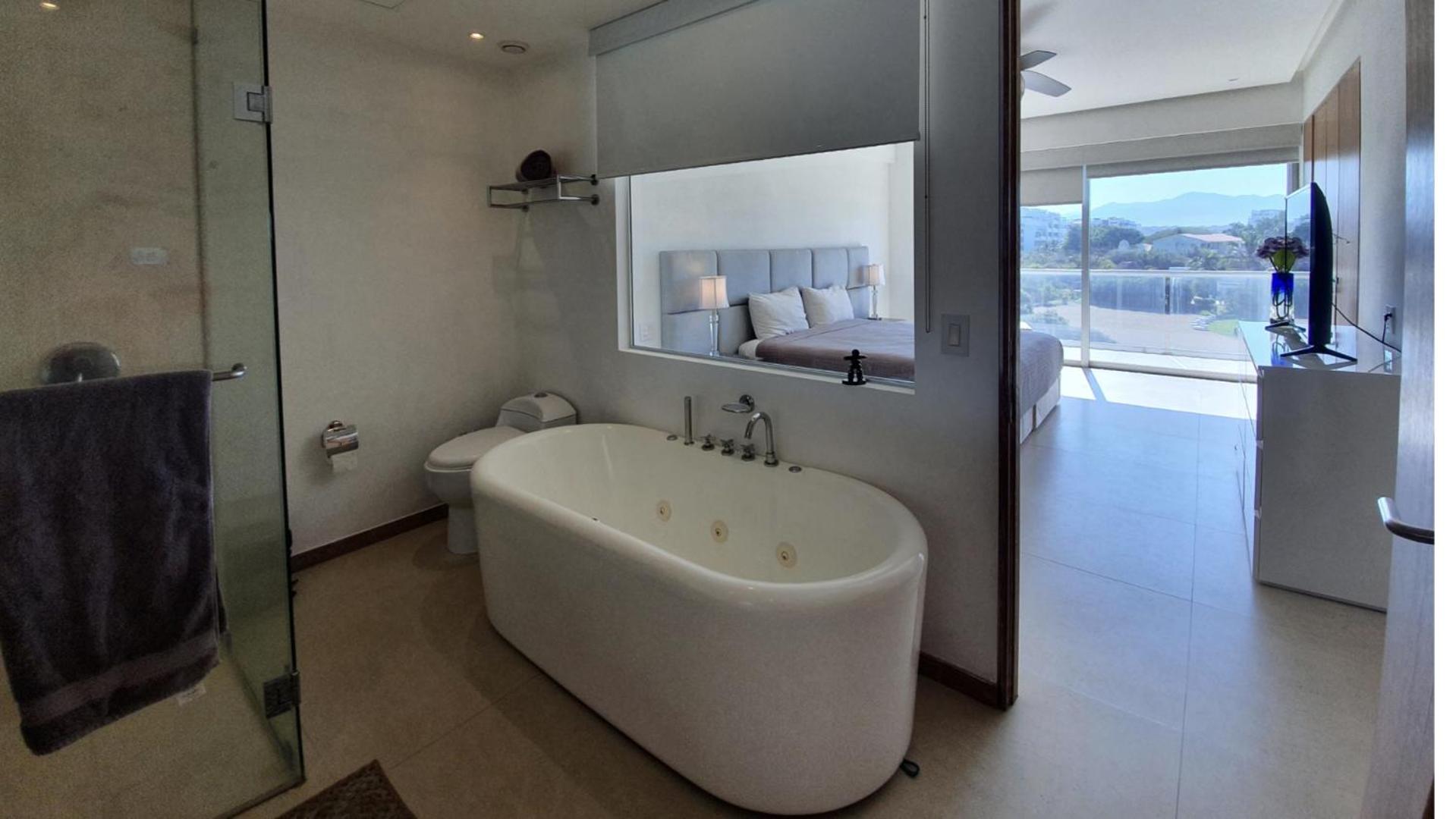 Peninsula Nuevo Vallarta - beachfront 3bd 3baths oceanfront view 3