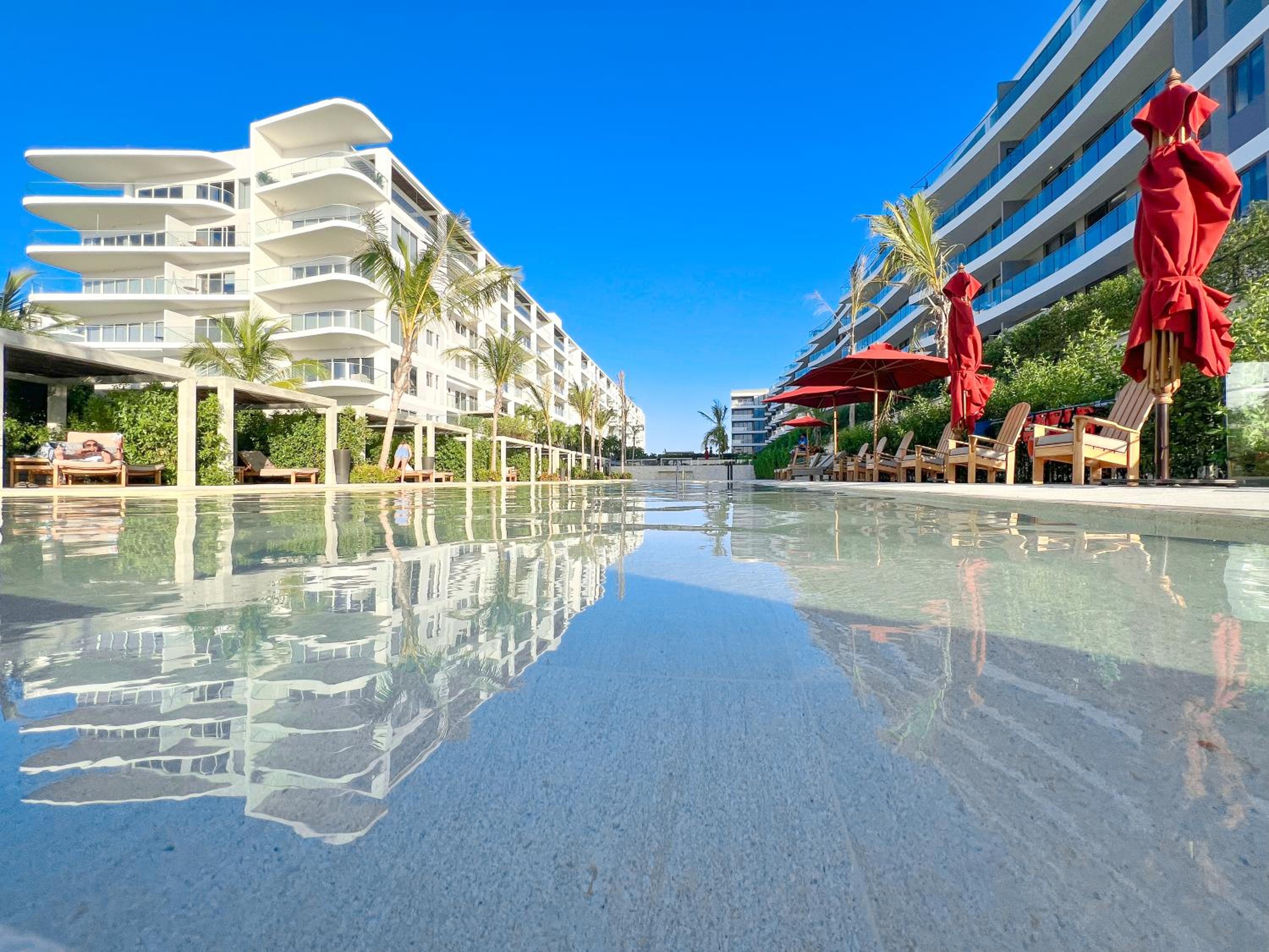 Apartment next to the beach
