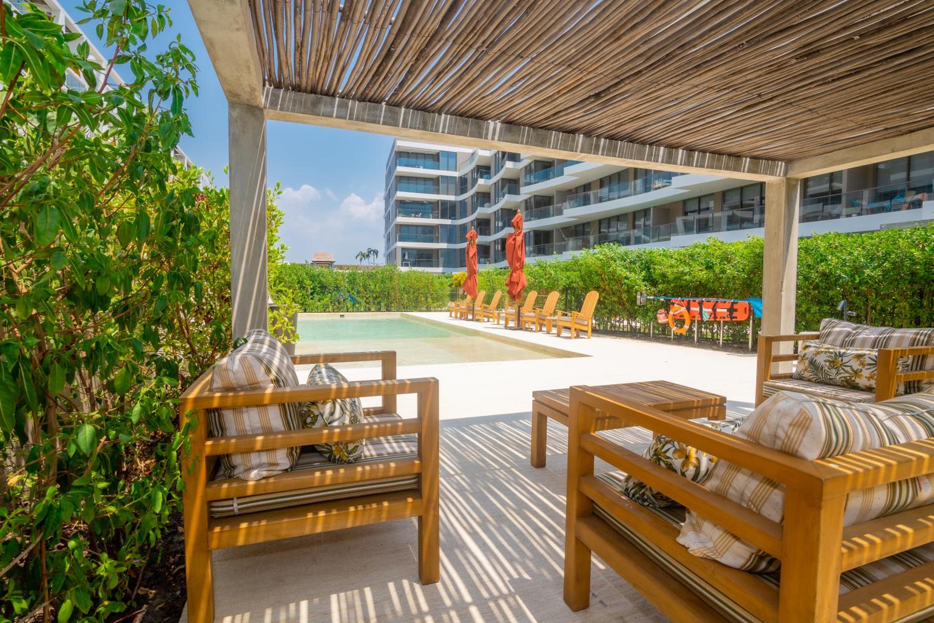 Apartment next to the beach