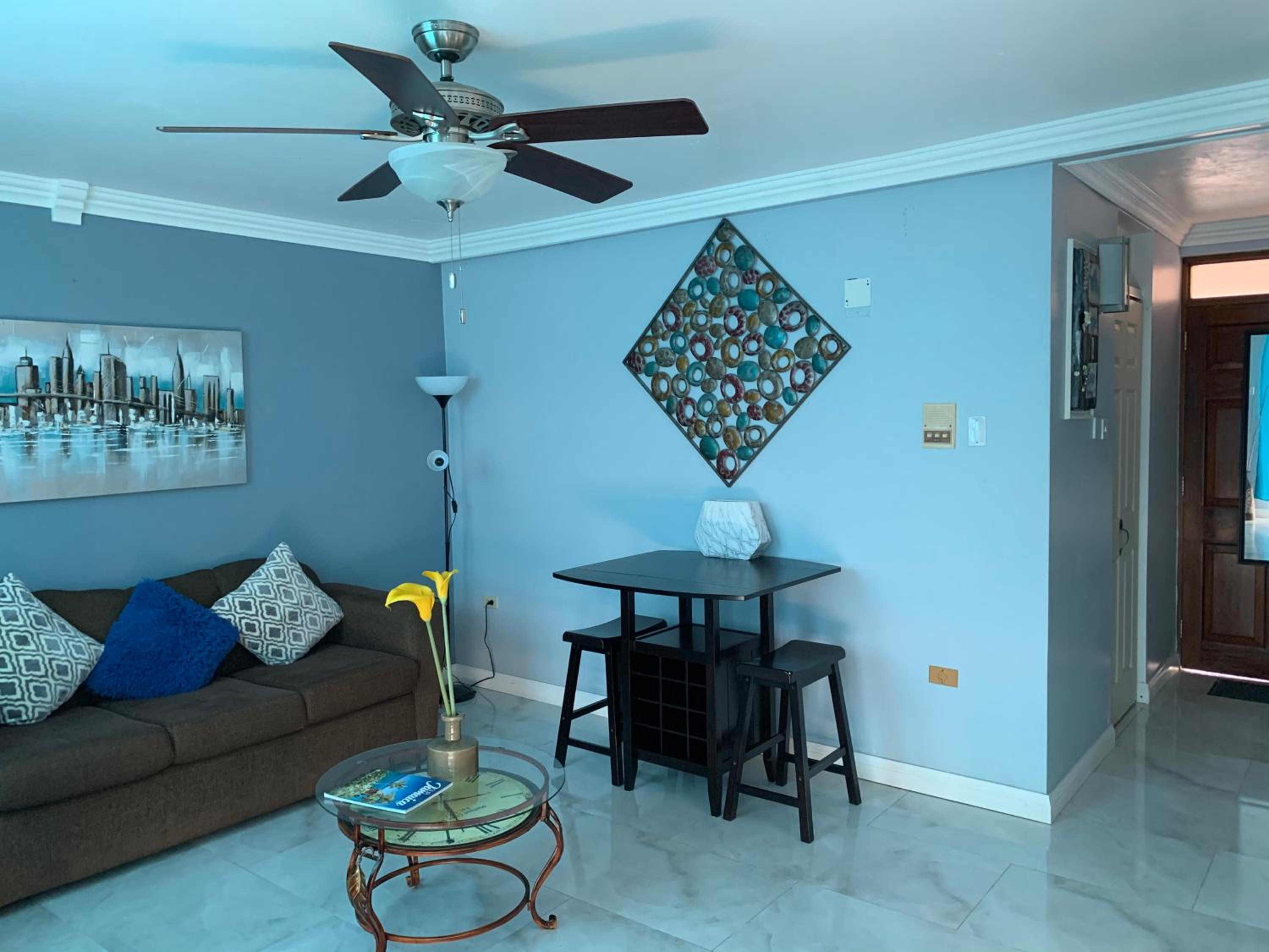 Calla Lily Apartment