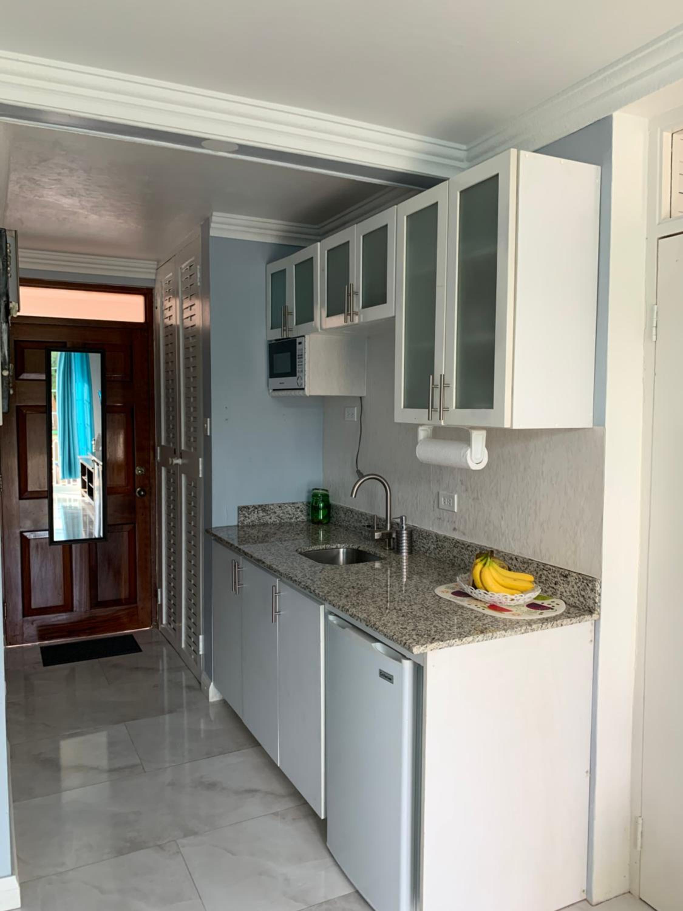 Calla Lily Apartment