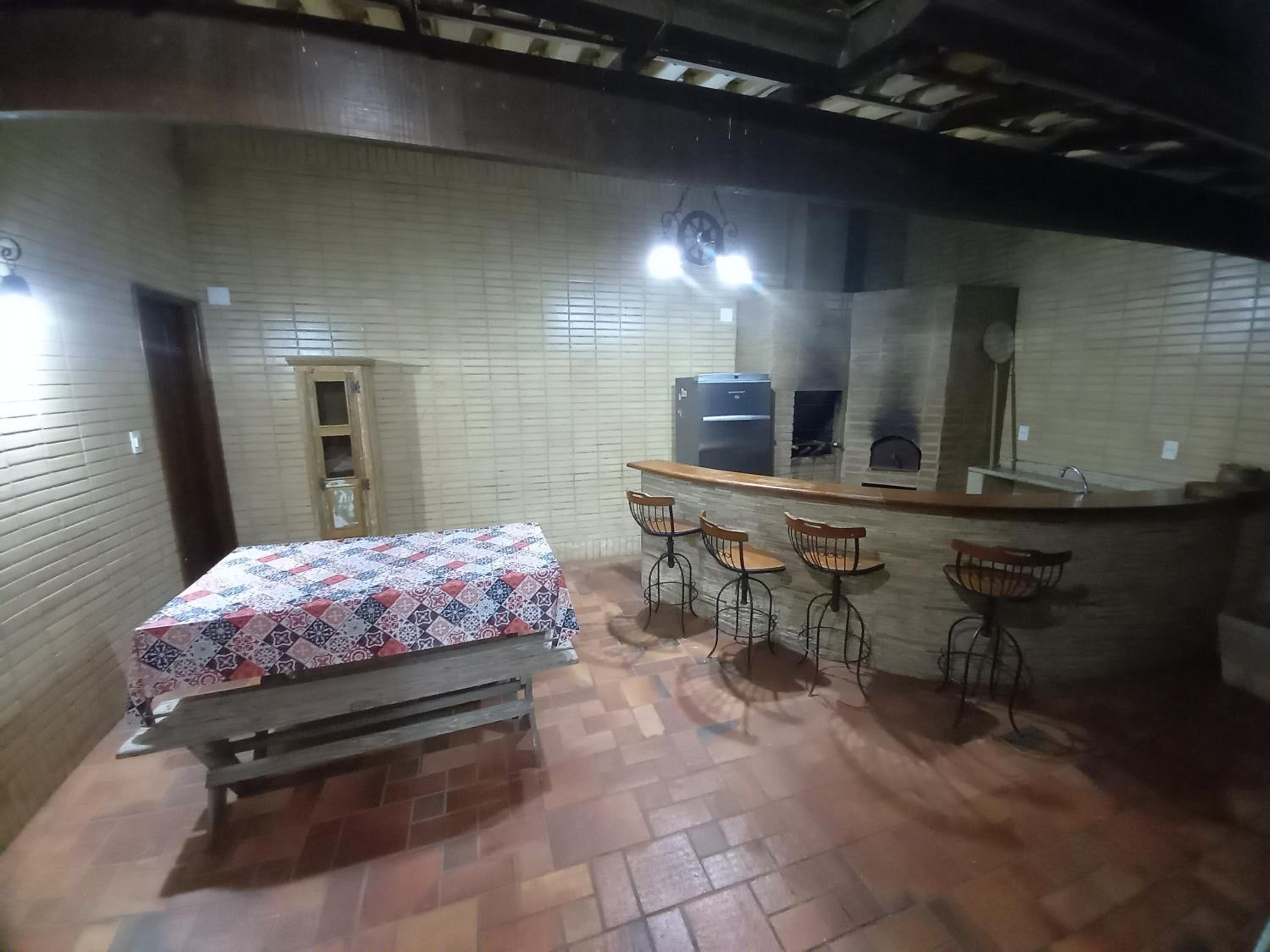Linda Casa no Jardim Mariléa com Área Gourmet e Hidromassagem!