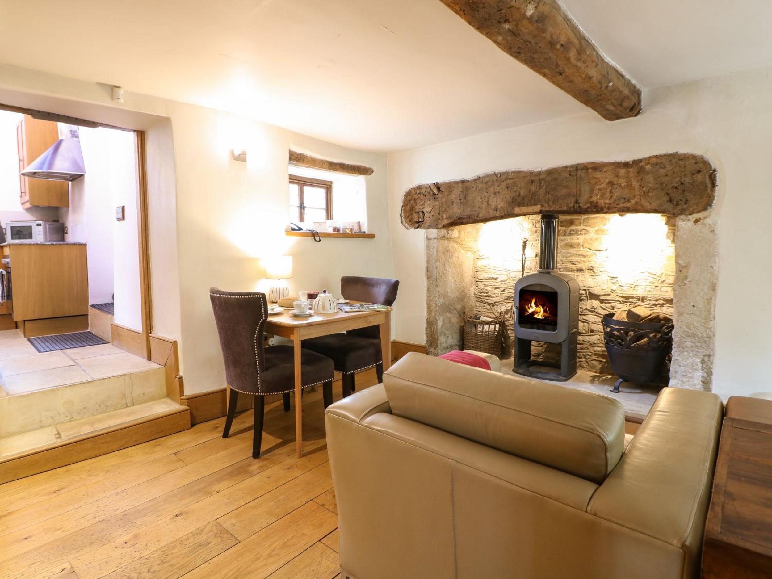 Castle Combe Cottage view 5