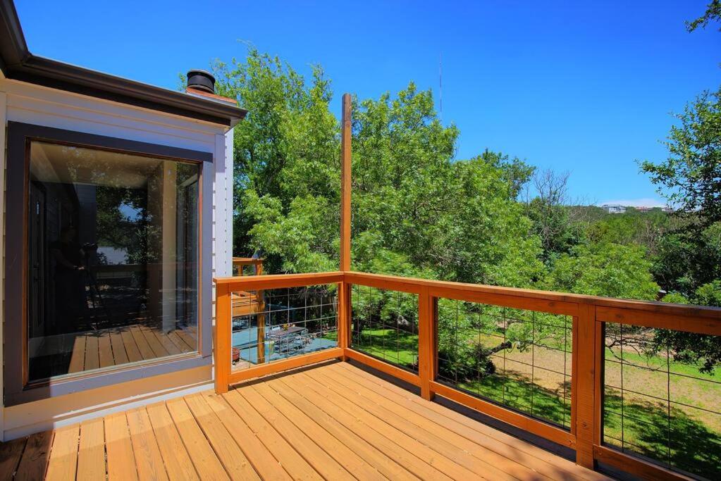 3b2b Hidden Oasis in the Hills-Close to Downtown view 4