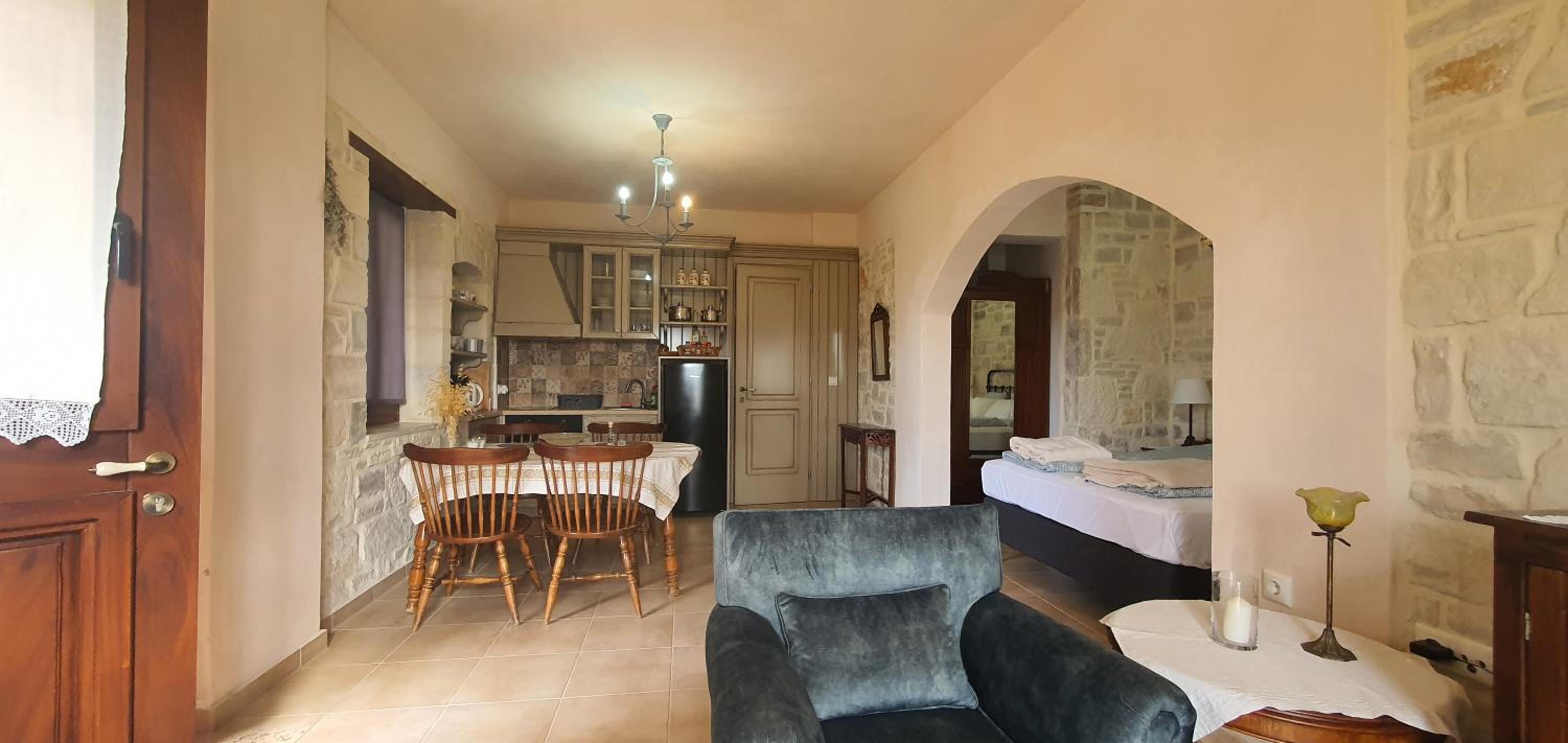 Aelia Apartment III