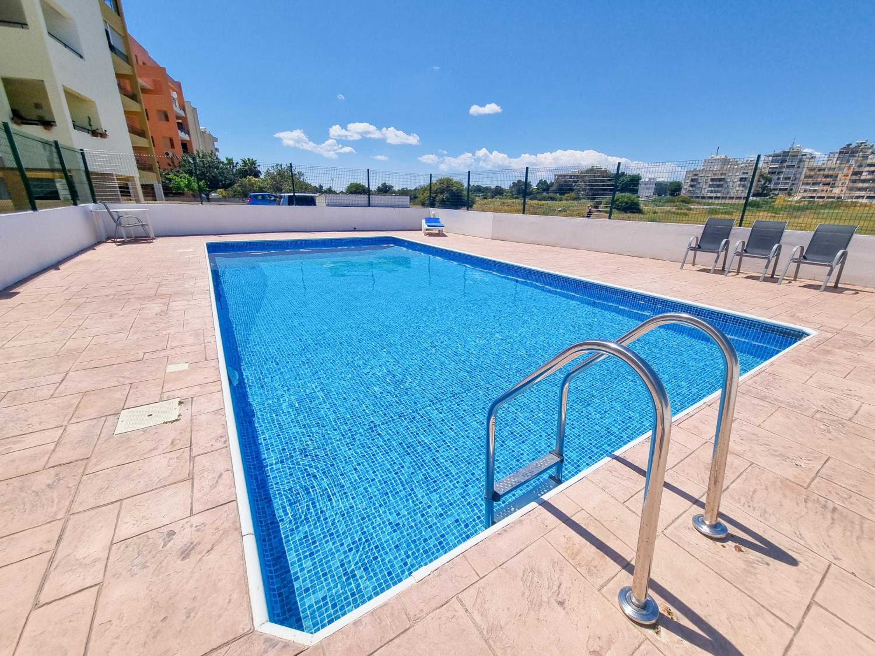 Seaside Heaven Apartment With Pool