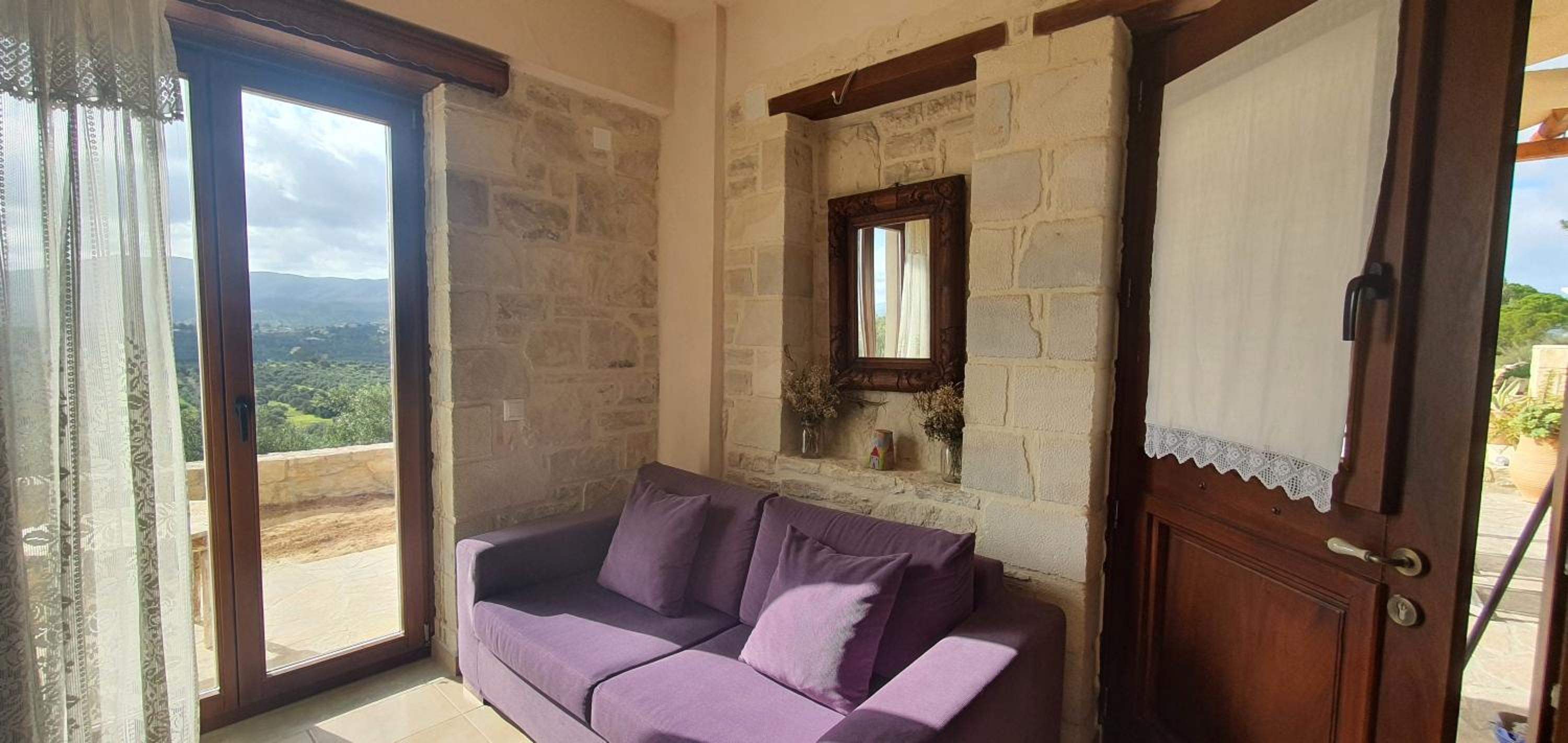 Aelia Apartment III