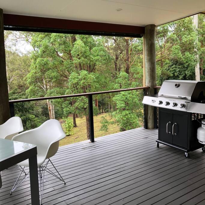Noosa hinterland acreage close to the beach